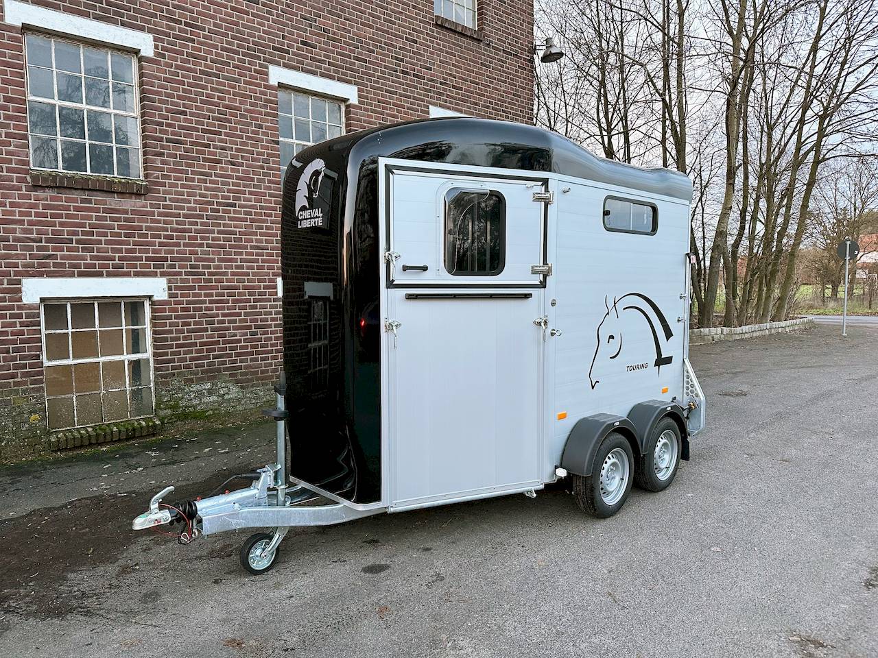 PFERDEANHÄNGER - M+ - MIETEN