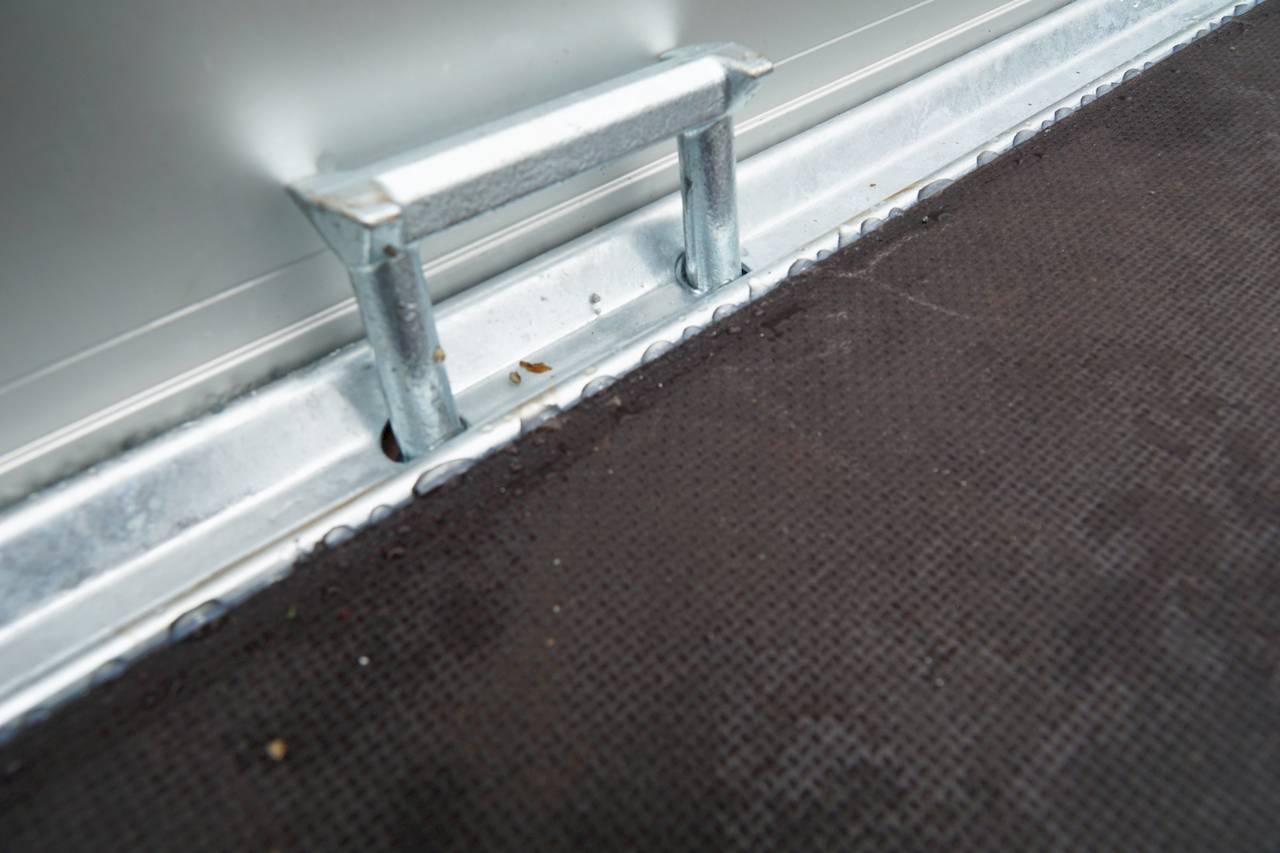 OFFENER HOCHLADER (PRITSCHE) - XL - MIETEN