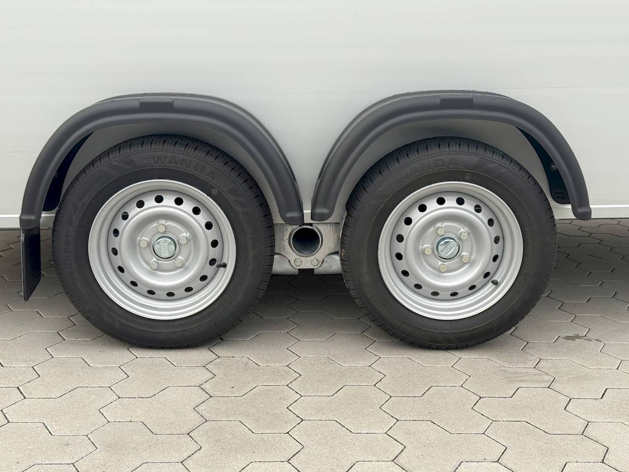 CHEVAL LIBERTE DEBON C700 ALU ROADSTER