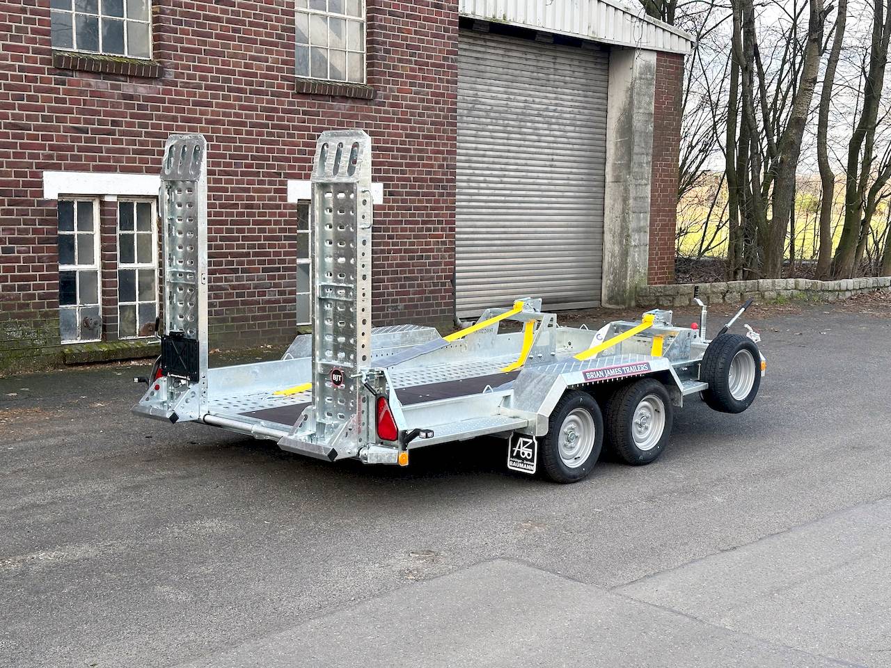 BRIAN JAMES DIGGER PLANT 543-3717-35-2-12 | TRACSTRAP | EINZELRAMPEN