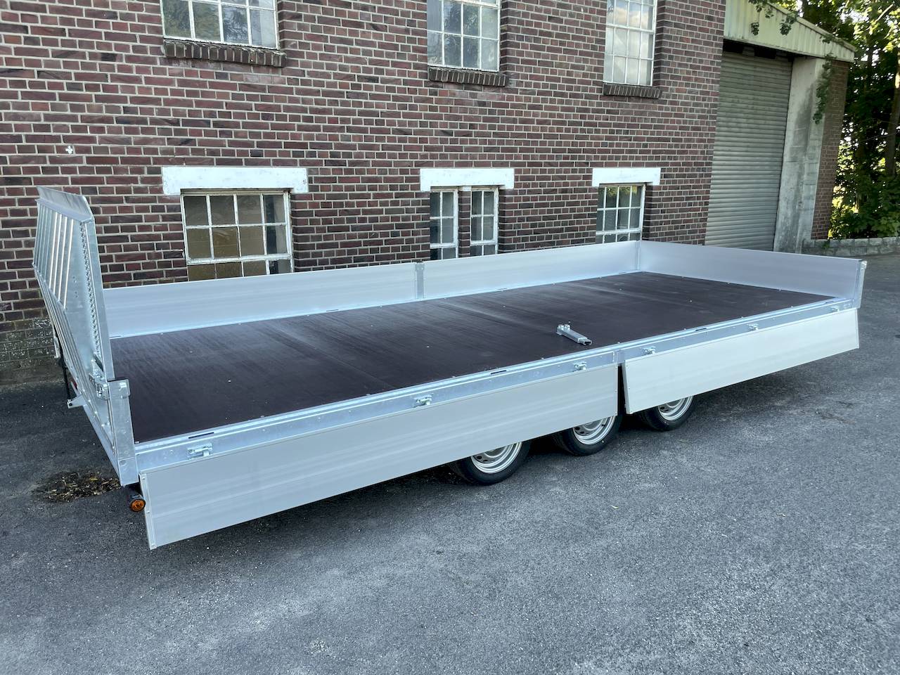 VARIANT 3553 UX | TRIDEM