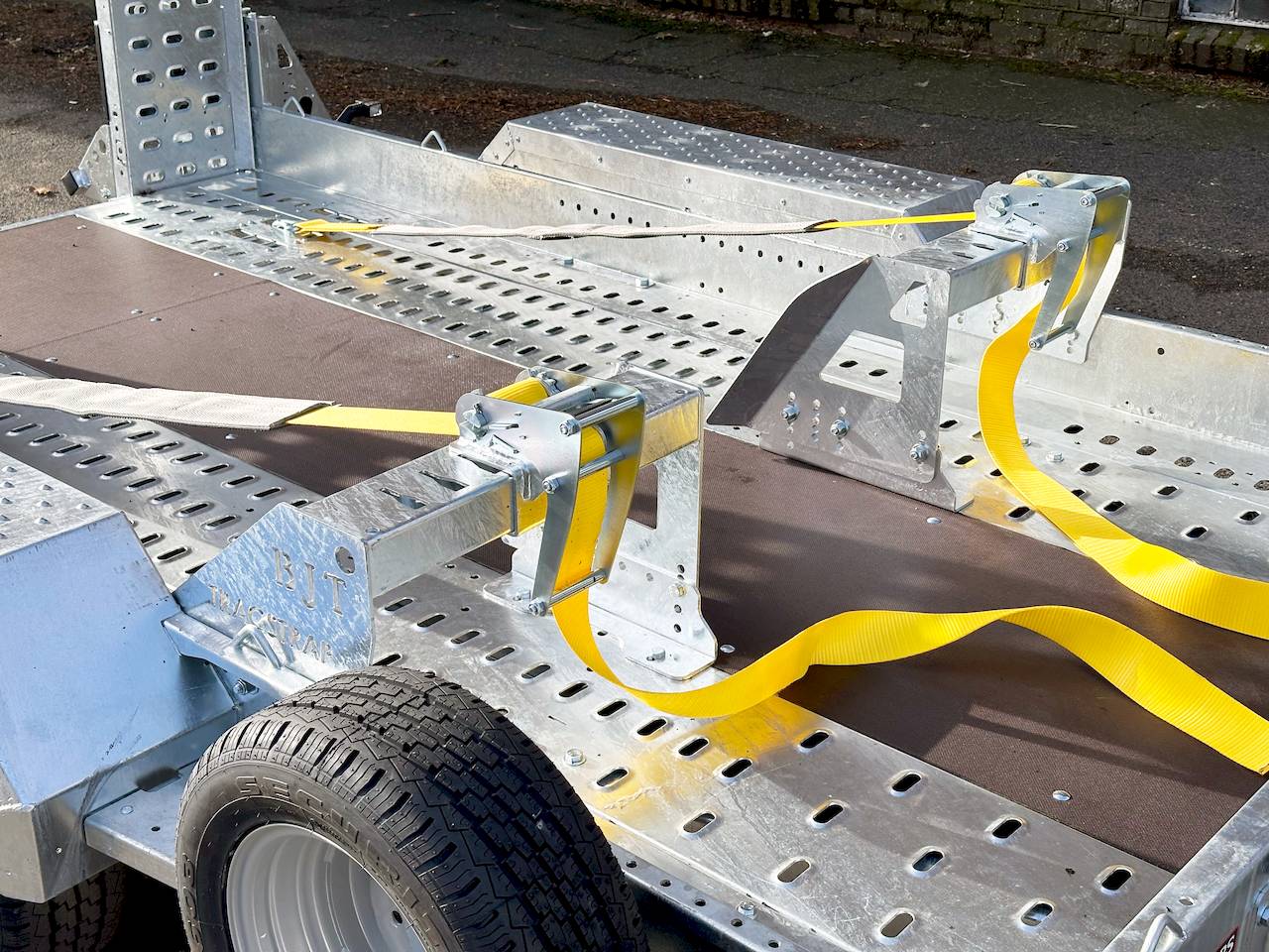 BRIAN JAMES DIGGER PLANT 543-3217-35-2-12 | TRACSTRAP | EINZELRAMPEN