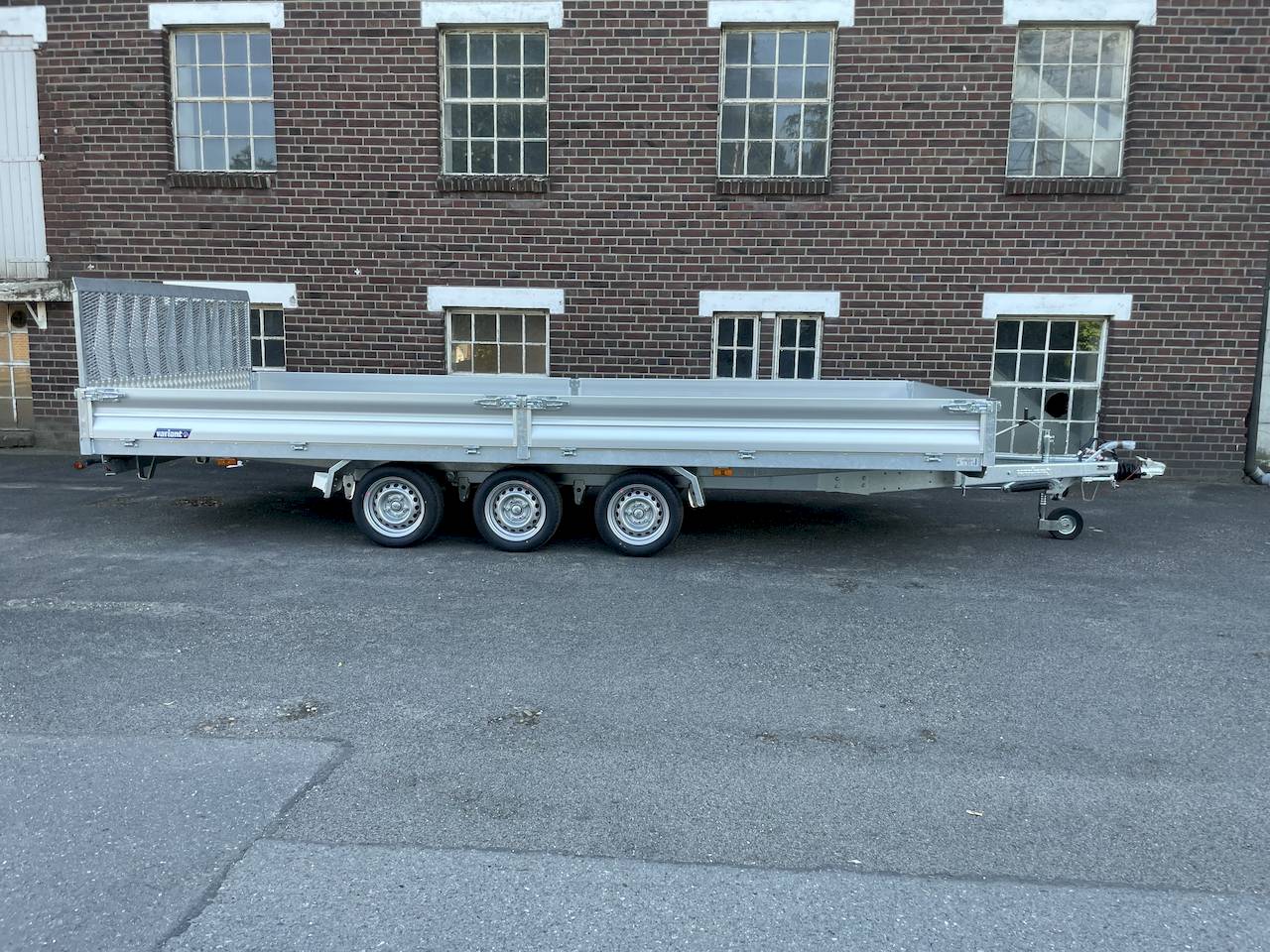 VARIANT 3553 UX | TRIDEM