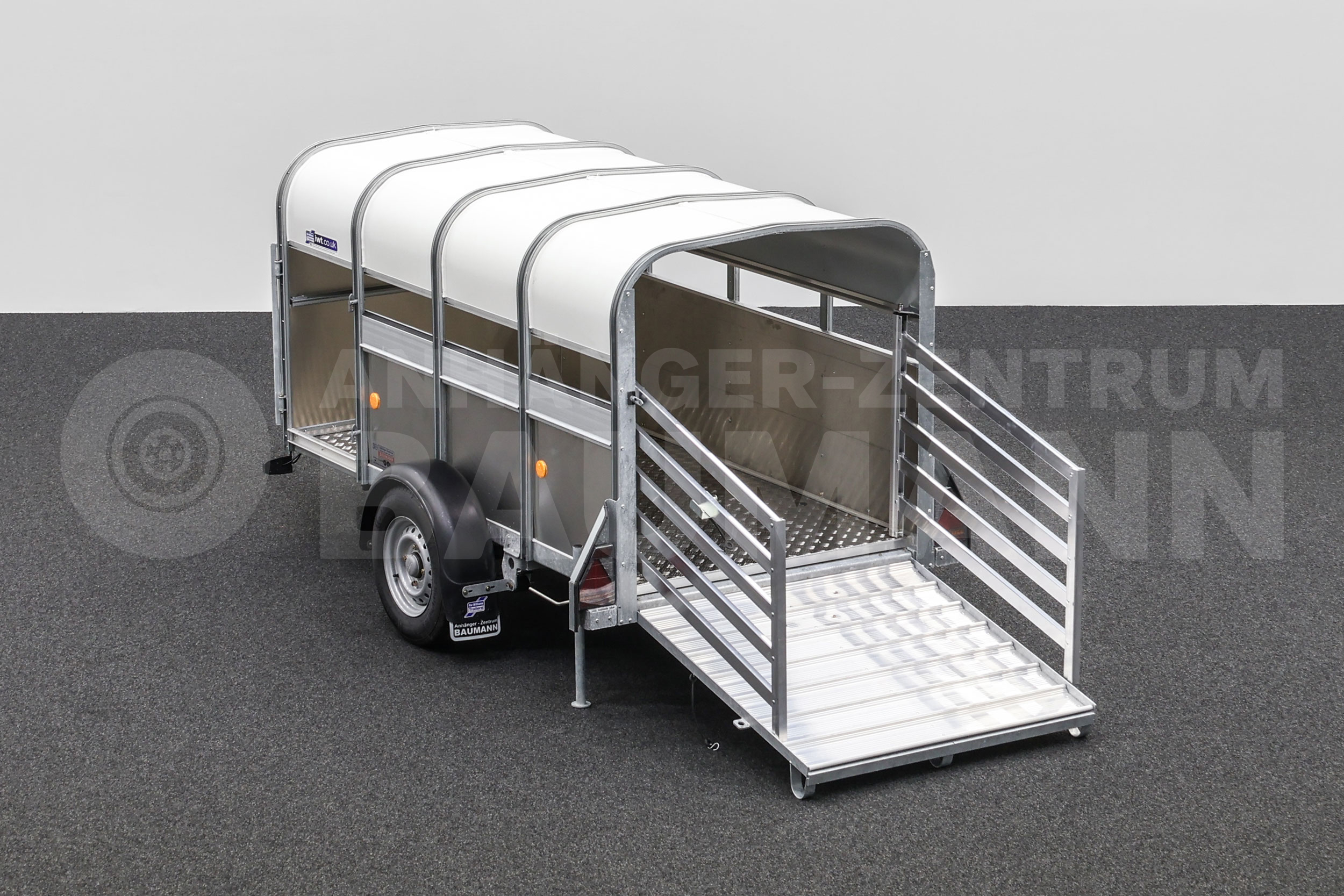 IFOR WILLIAMS P8G | 8x4 | 1400KG | STÜTZEN