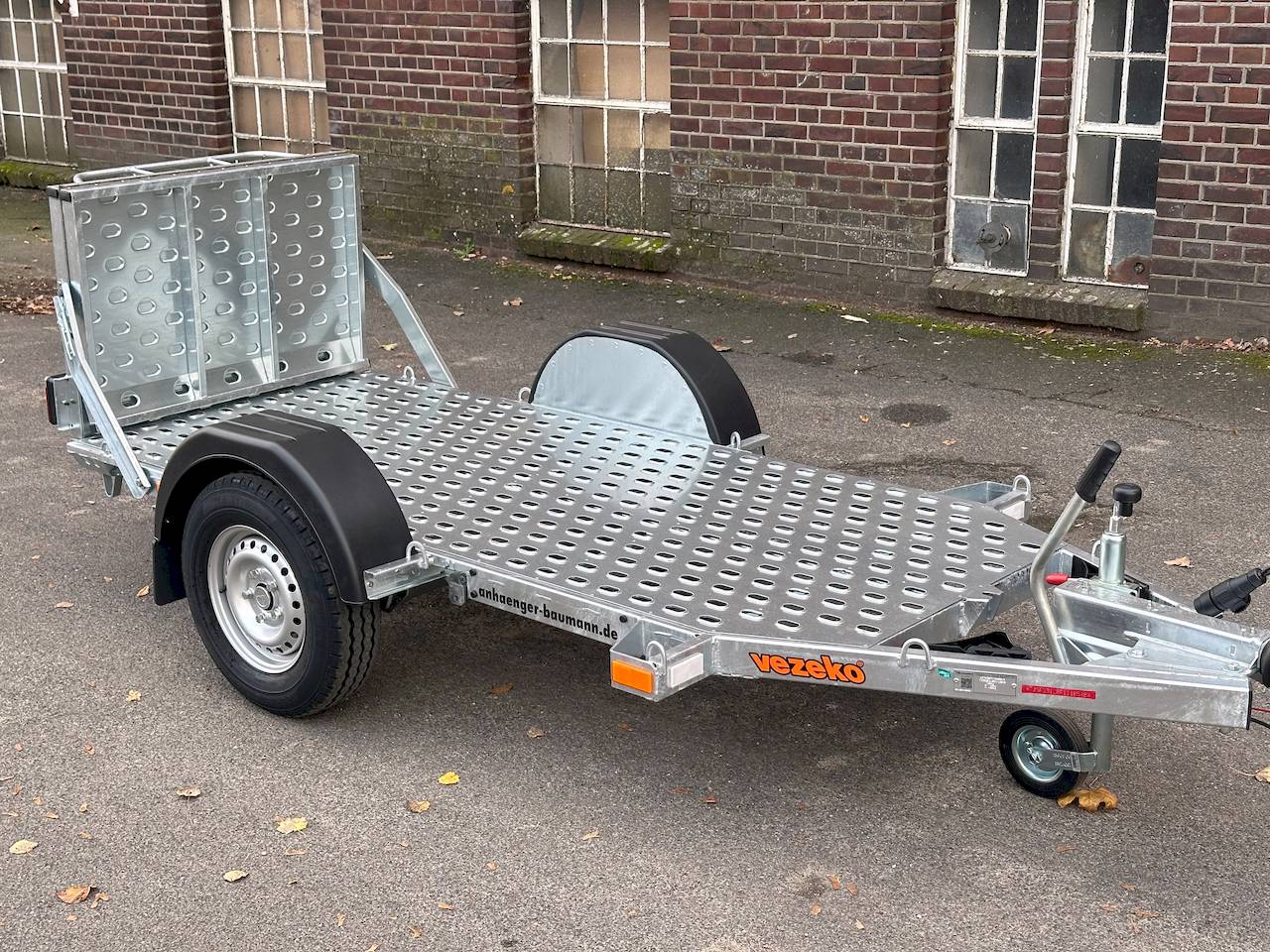 VEZEKO MOTOVAN A13