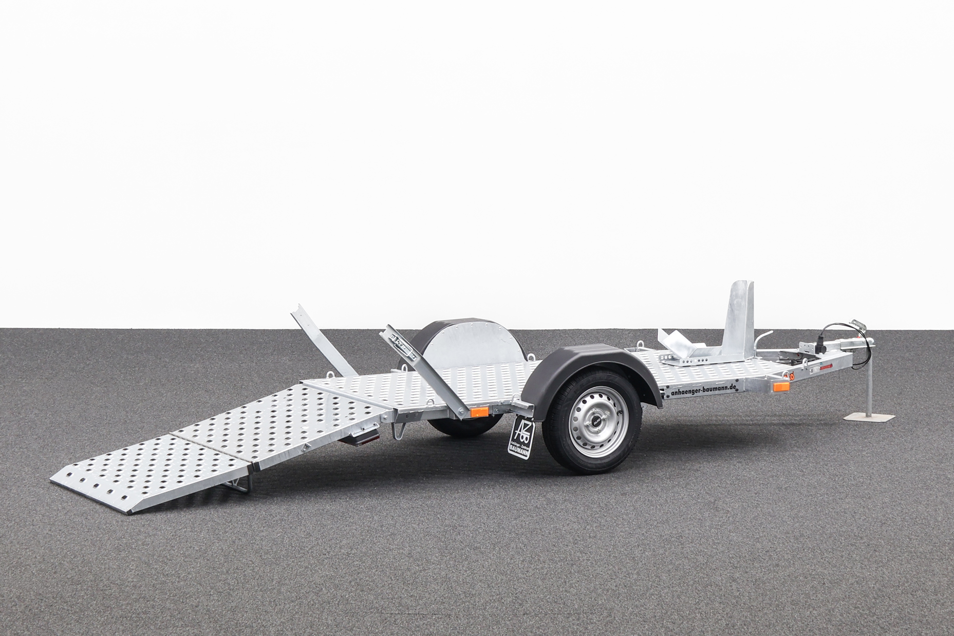 VEZEKO MOTOVAN A08