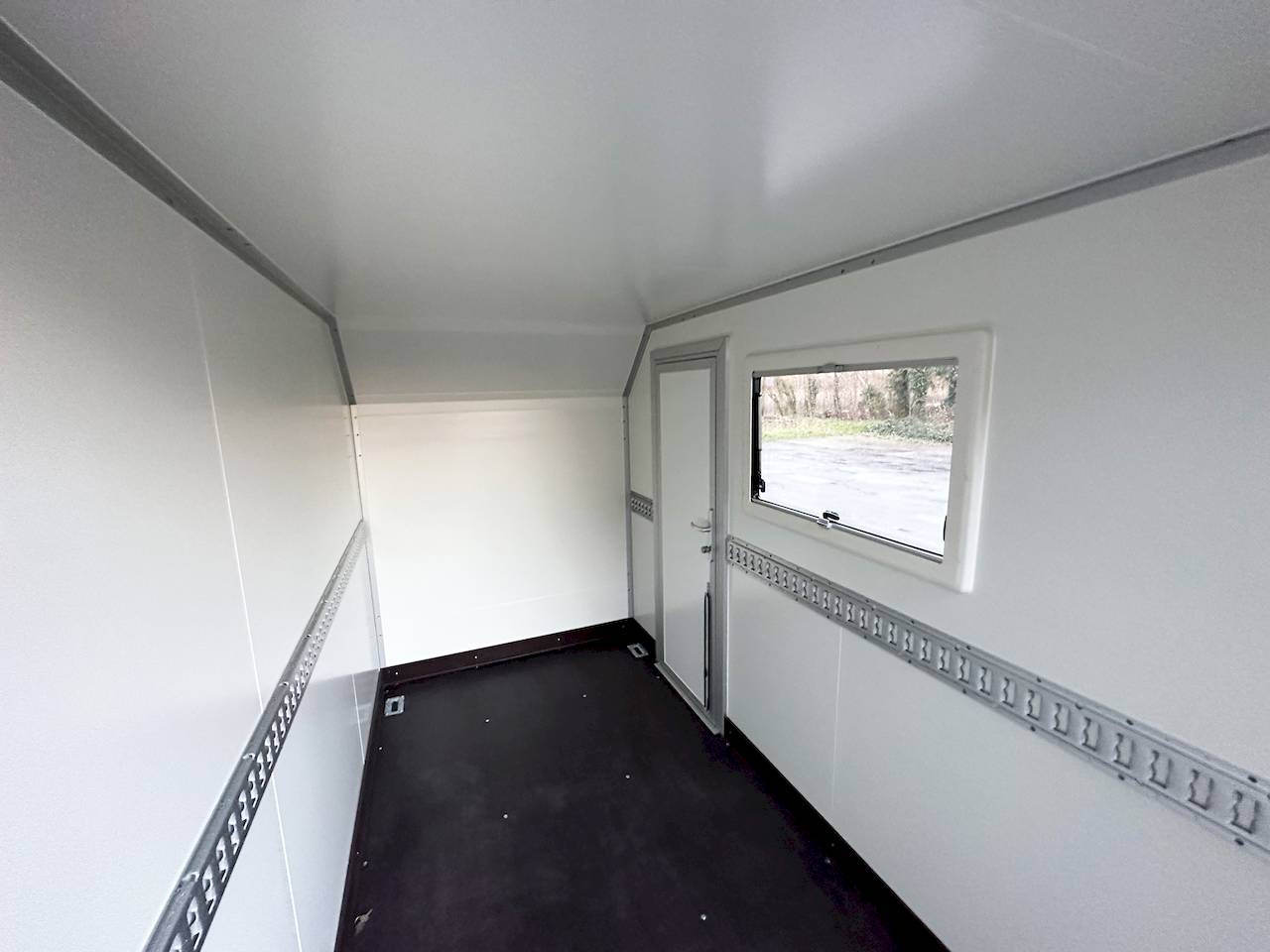 VEZEKO TK B 15.30 | BLACK | SEITENTÜR