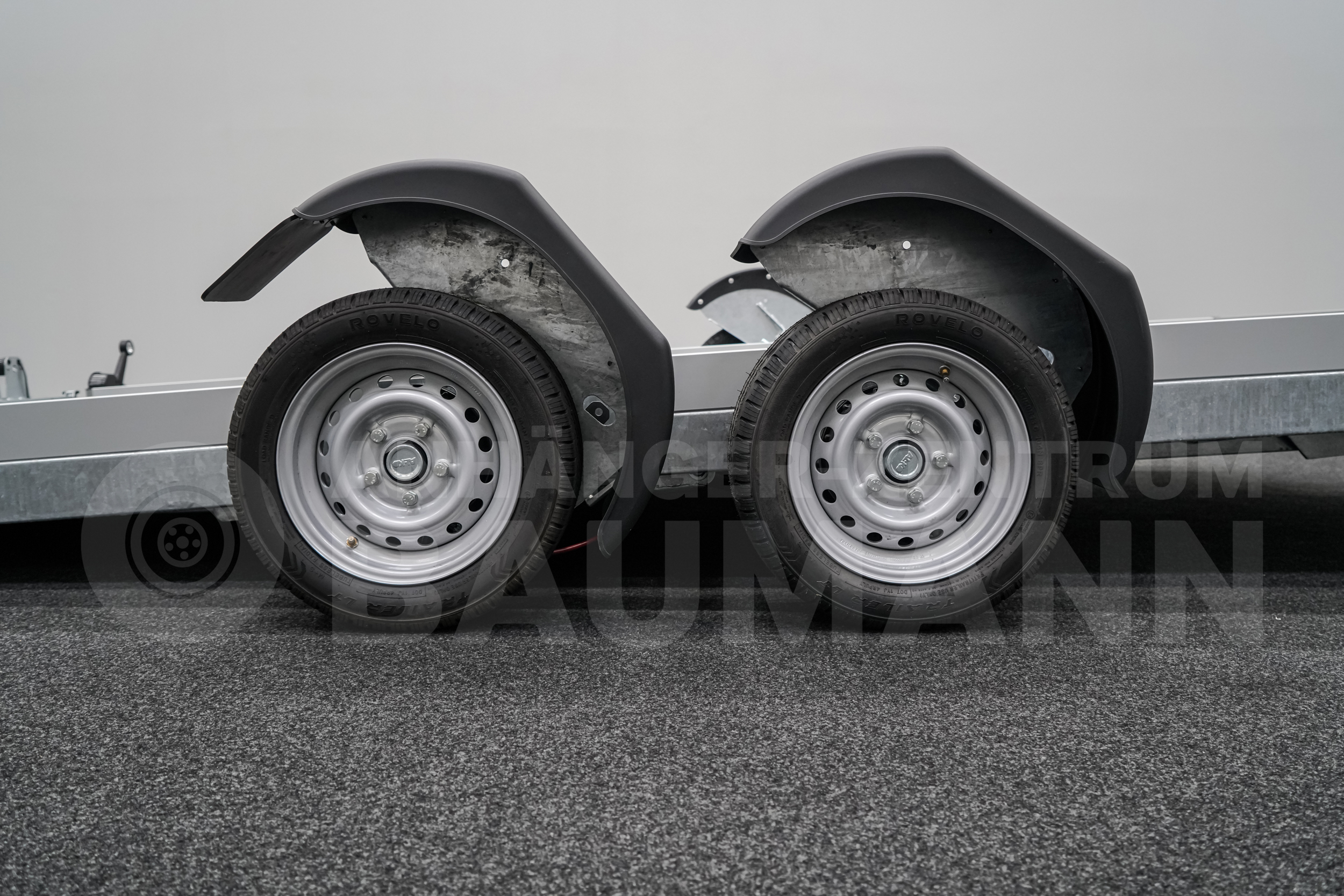 VEZEKO HUSKY CAR FB 27.39