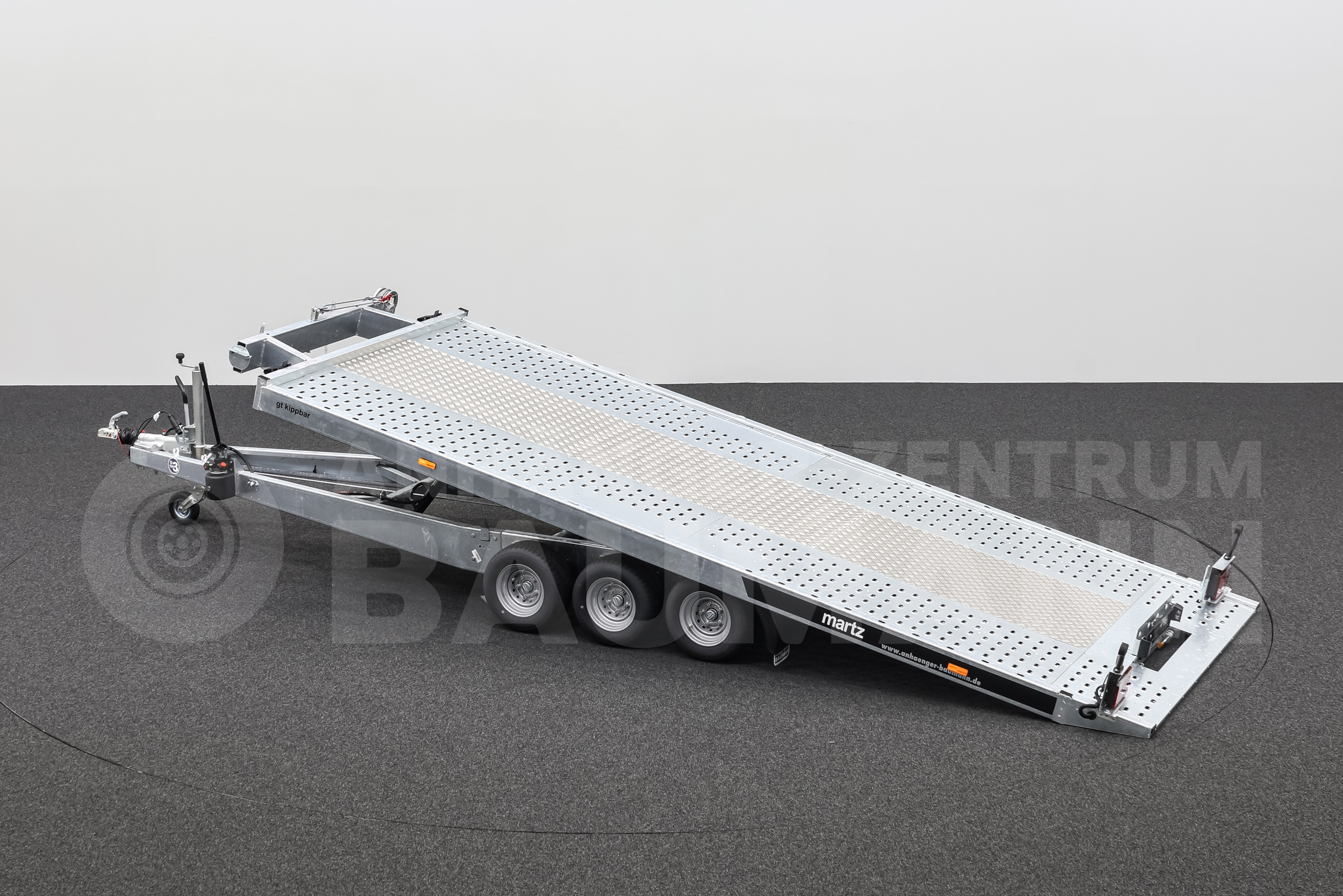 MARTZ GT KIPPBAR 480/3 3,5T | ALUBODEN MITTIG