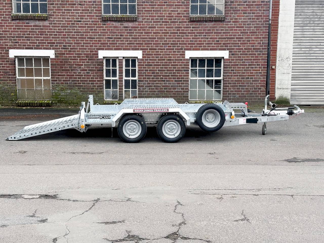 BRIAN JAMES DIGGER PLANT 543-2813-35-2-12 | SCHWERLASTRAMPE
