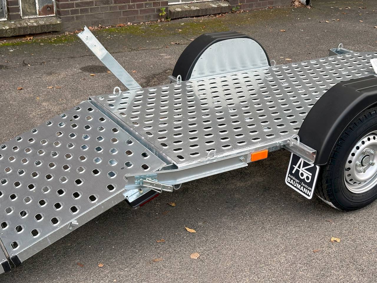 VEZEKO MOTOVAN A13