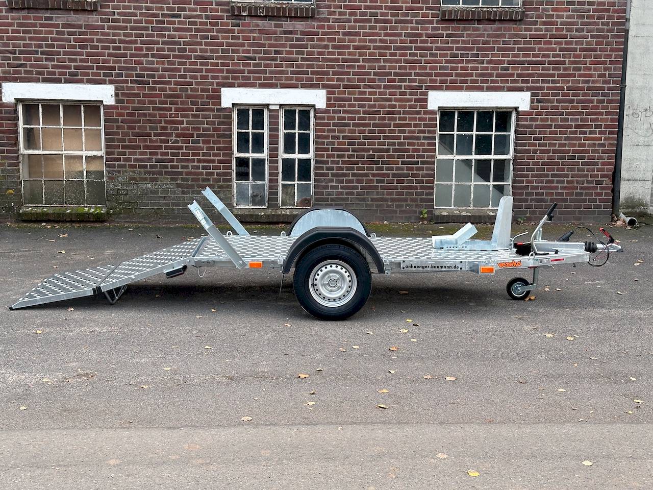 VEZEKO MOTOVAN A13