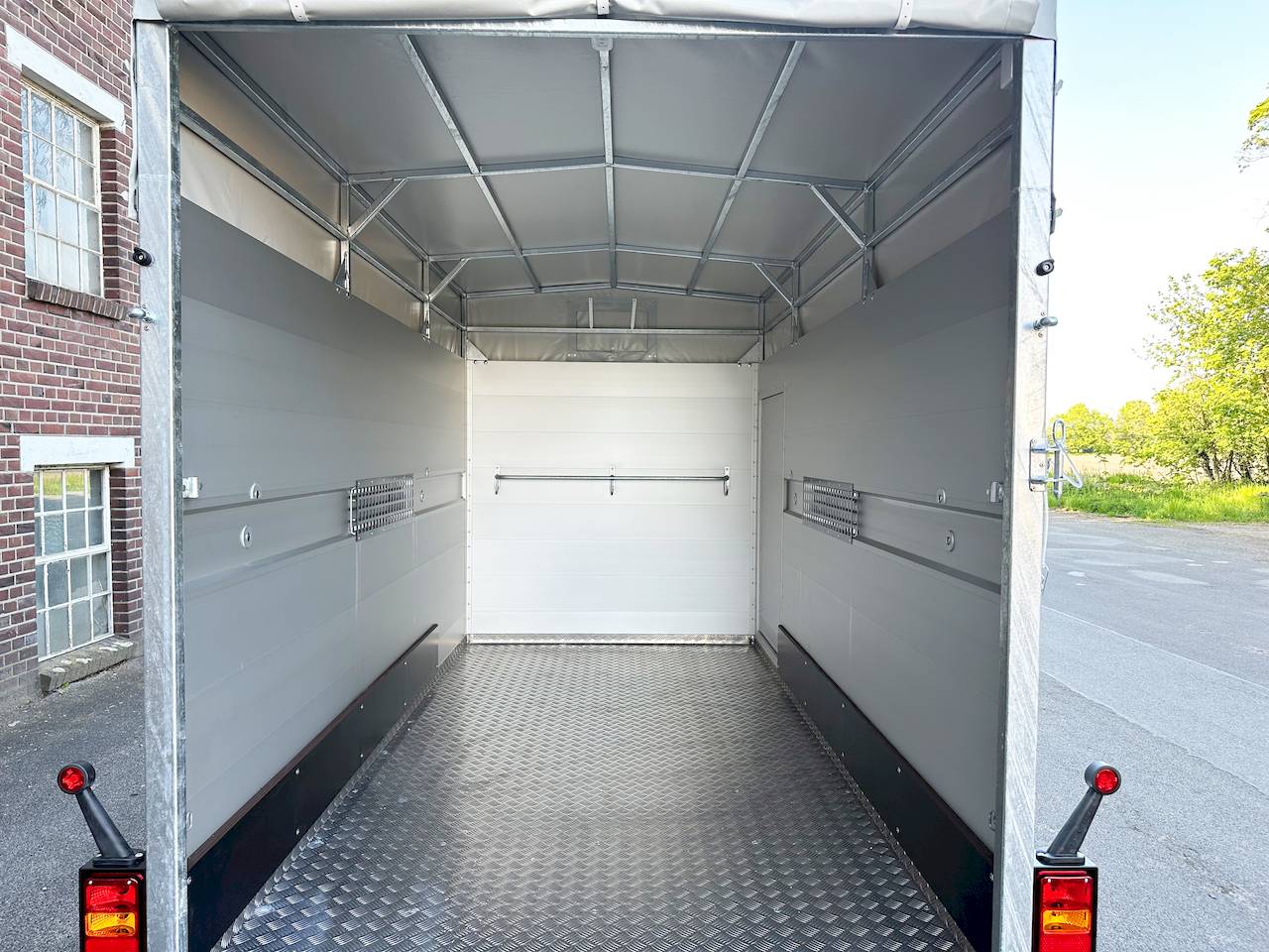 VEZEKO VT 2700 ALUBODEN | RAMPE-/TÜR-KOMBI
