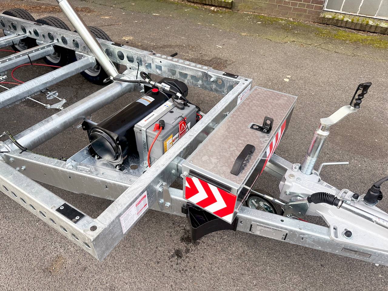 BRIAN JAMES TIPPER 526-4020-35-3-12 | TRIDEM | PENDELKLAPPE
