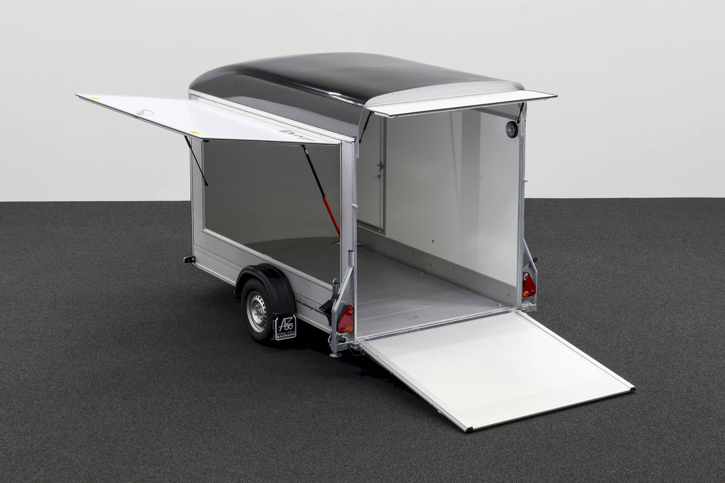 CHEVAL LIBERTE DEBON C400 WABENKERN ROADSTER