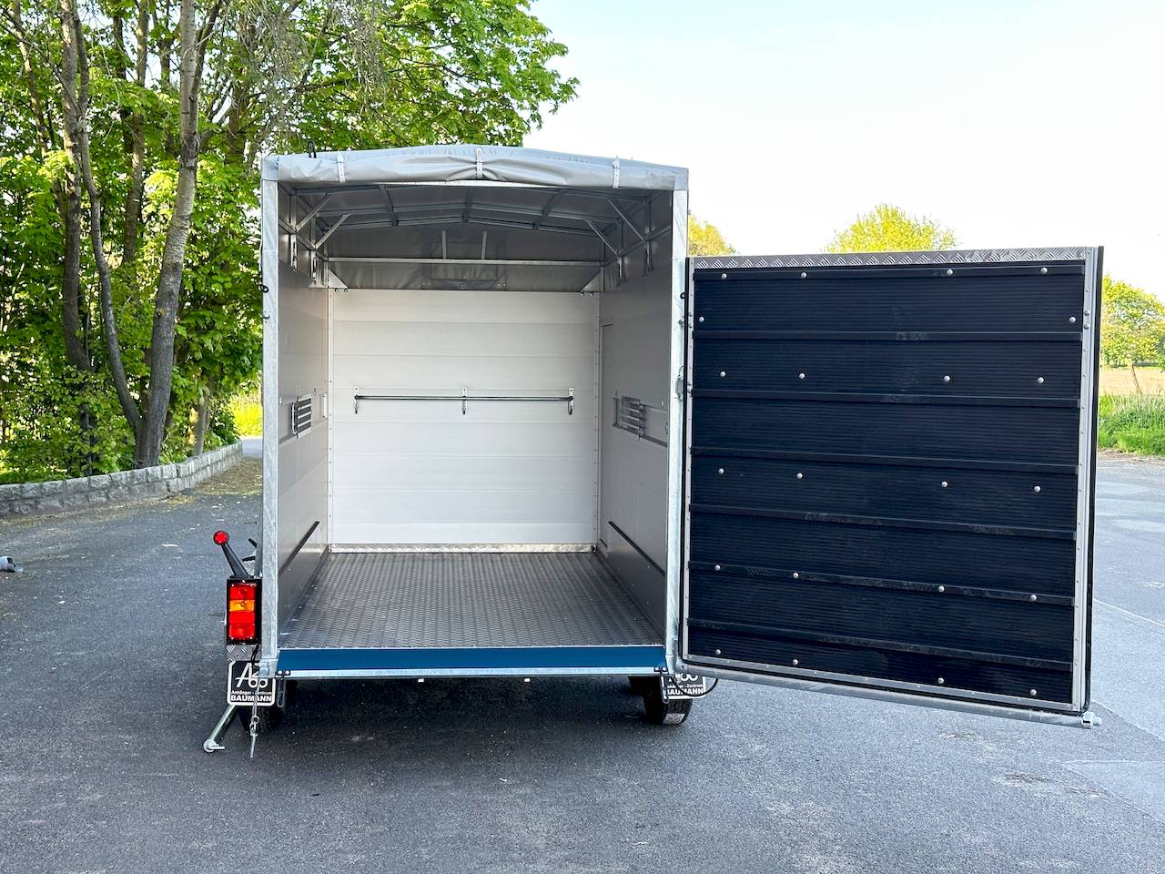 VEZEKO VT 2700 ALUBODEN | RAMPE-/TÜR-KOMBI