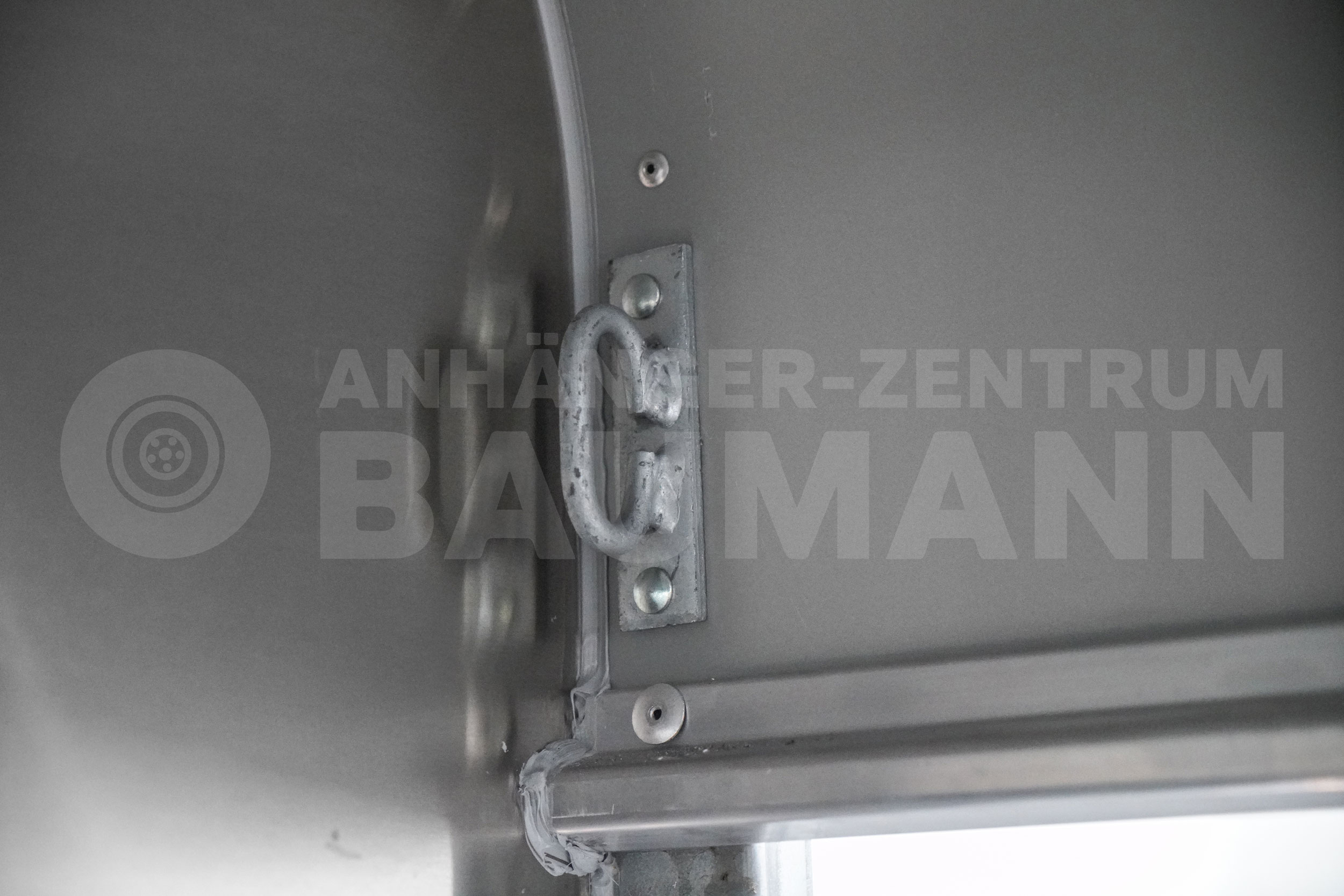 IFOR WILLIAMS P8G | 8x4 | 1400KG | STÜTZEN