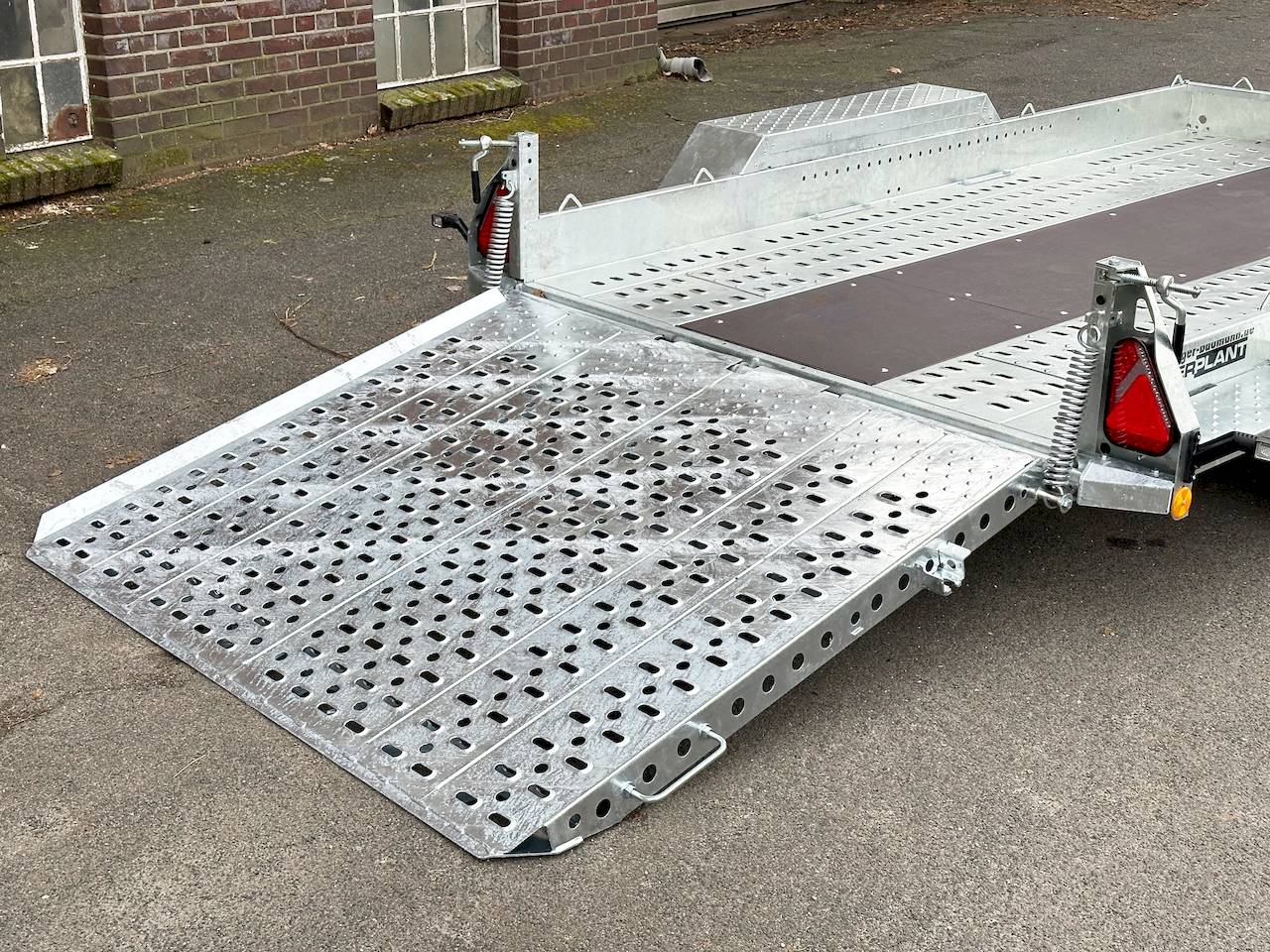 BRIAN JAMES DIGGER PLANT 543-3217-35-2-12 | SCHWERLASTRAMPE