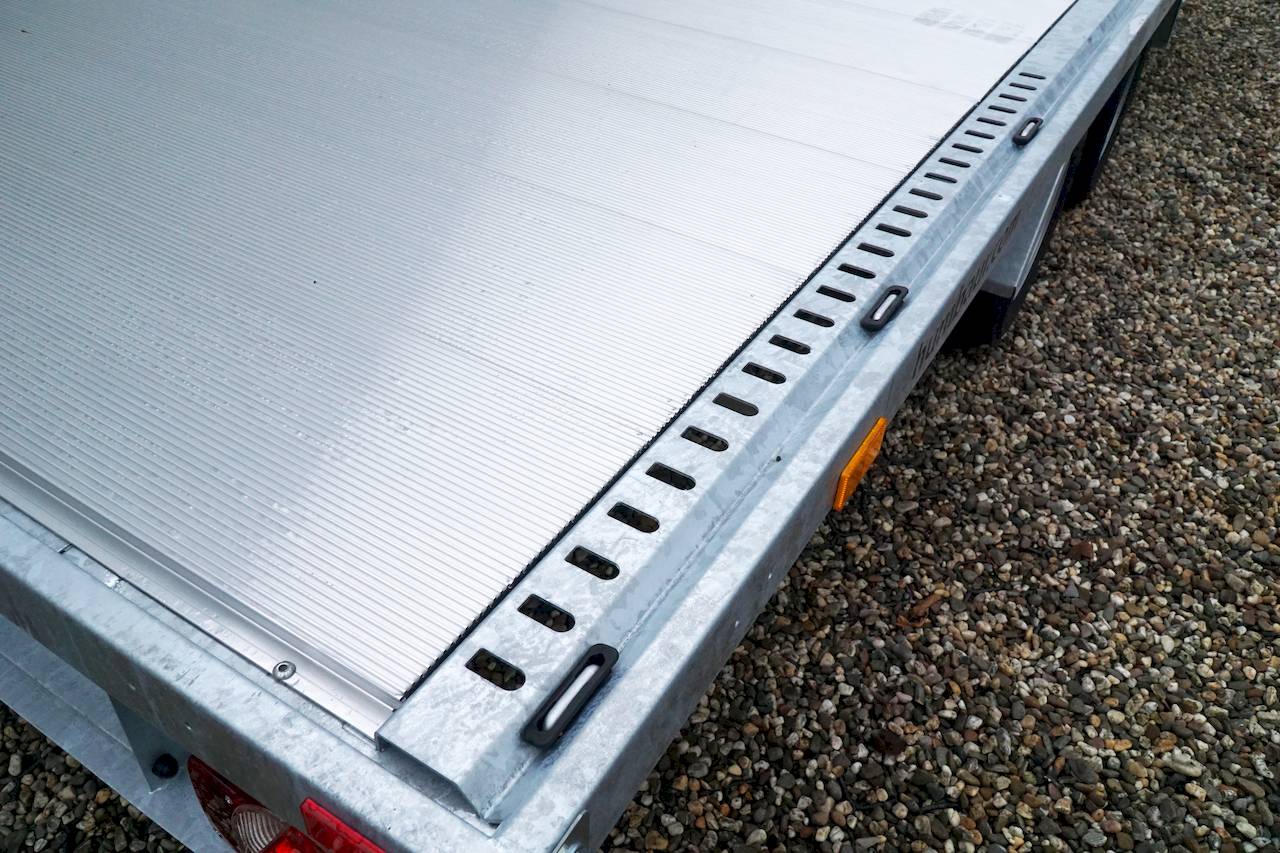 HUMBAUR UNIVERSAL 3000 ALU