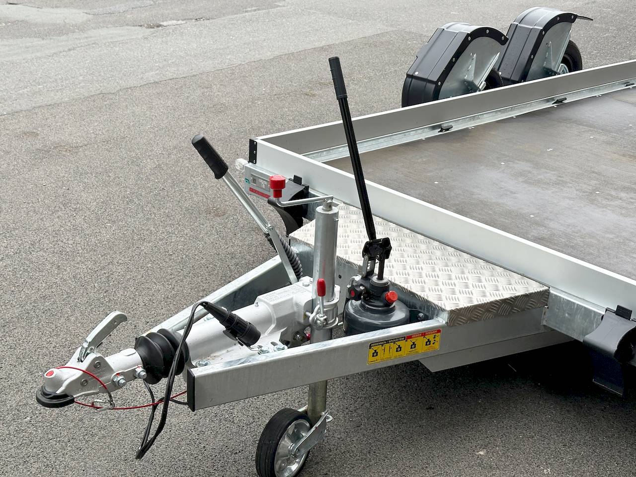 VEZEKO HUSKY CAR FB 35.39 | RAMPE
