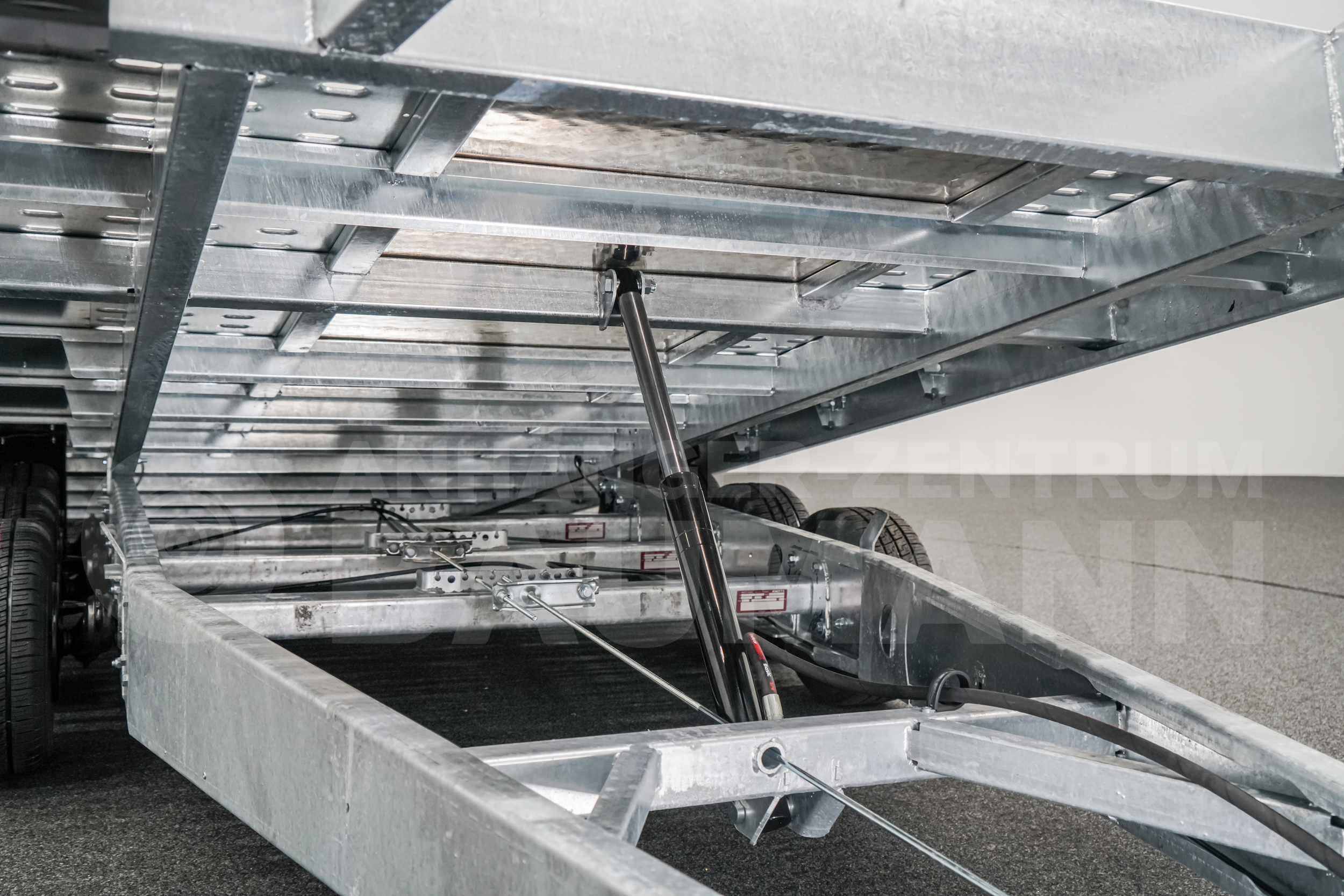 MARTZ GT KIPPBAR 480/3 3,5T | ALUBODEN MITTIG