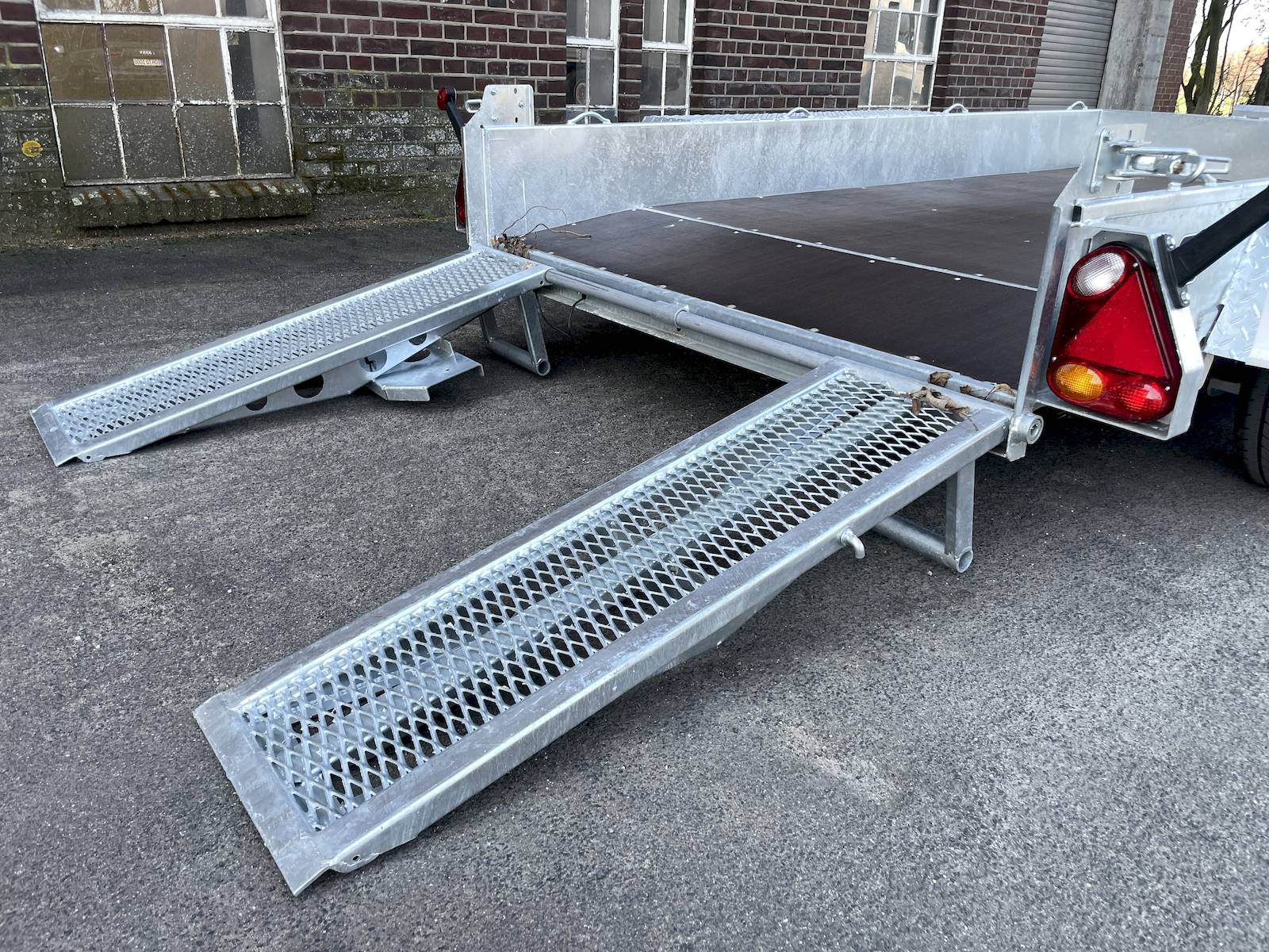 VARIANT 3516 B3 | MAXI LOAD