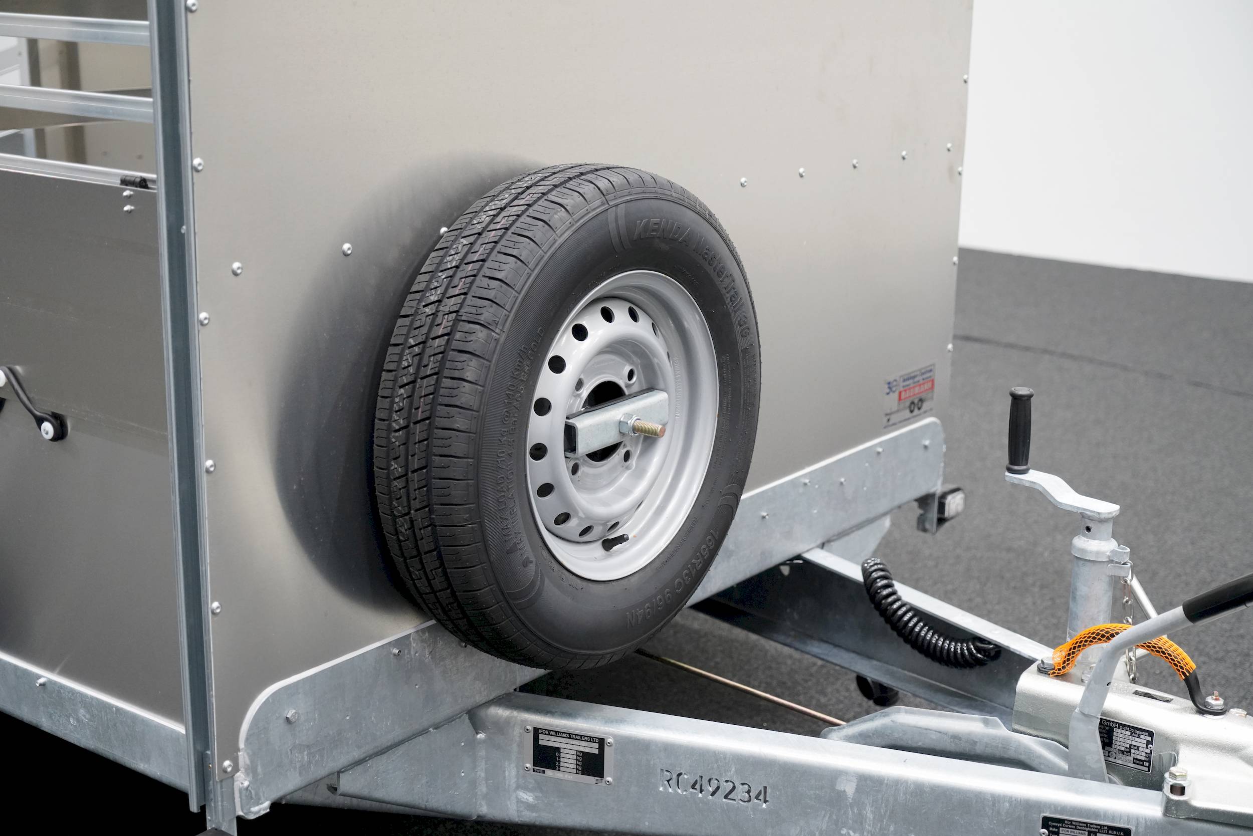 IFOR WILLIAMS TA5 | 8x4