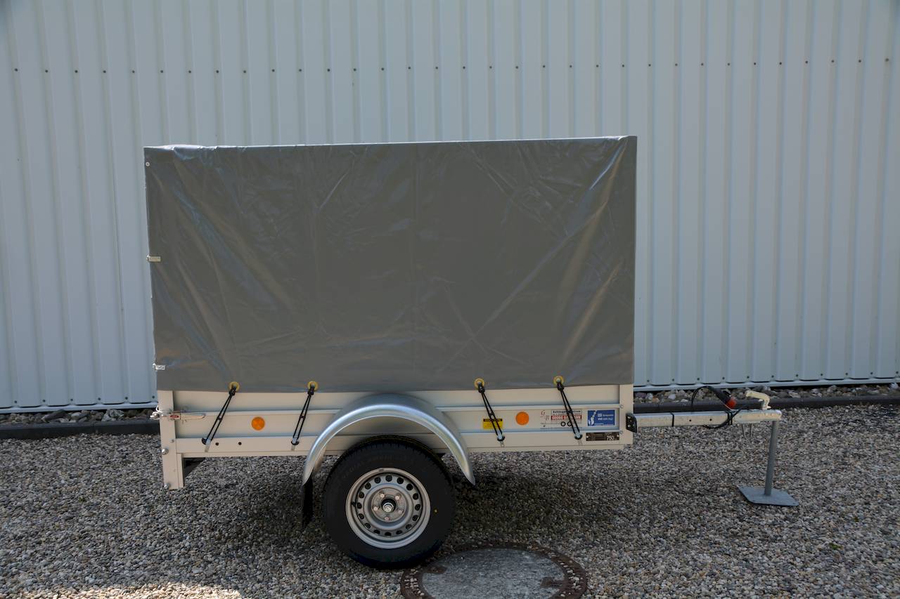 GESCHLOSSENER PLANENANHÄNGER - XS - MIETEN