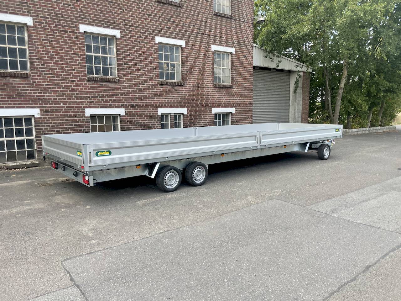 OFFENER DREHSCHEMEL (PRITSCHE) - XXL - MIETEN OFFENER DREHSCHEMEL (PRITSCHE) - XXL - MIETEN