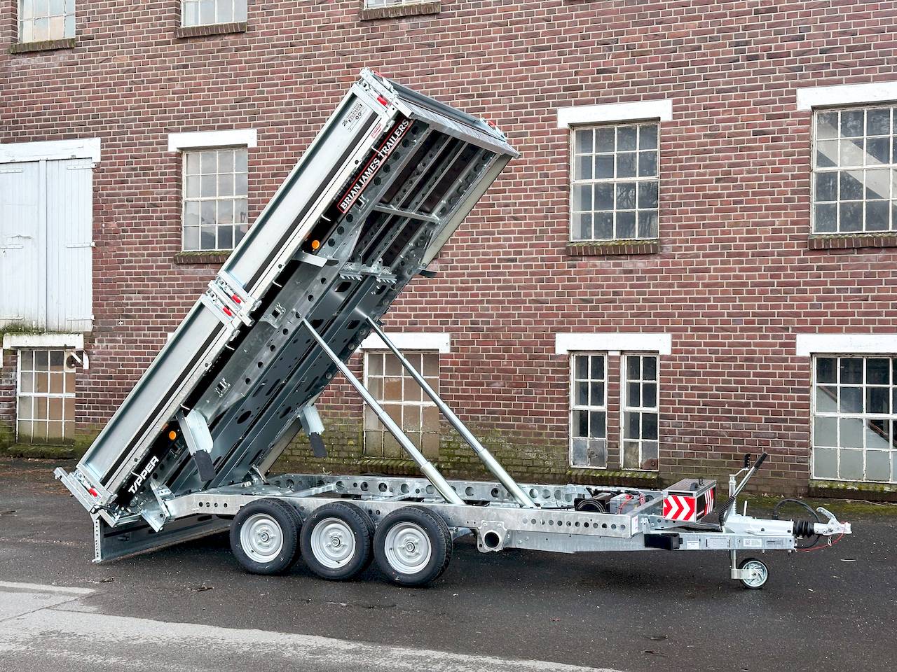 BRIAN JAMES TIPPER 526-3620-35-3-12 | TRIDEM | PENDELKLAPPE