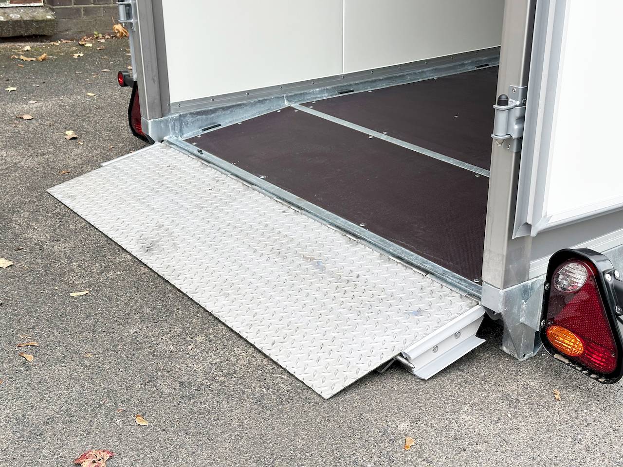 VEZEKO HUSKY FB K B 27.35 SP | SILBER  | SEITENTÜR