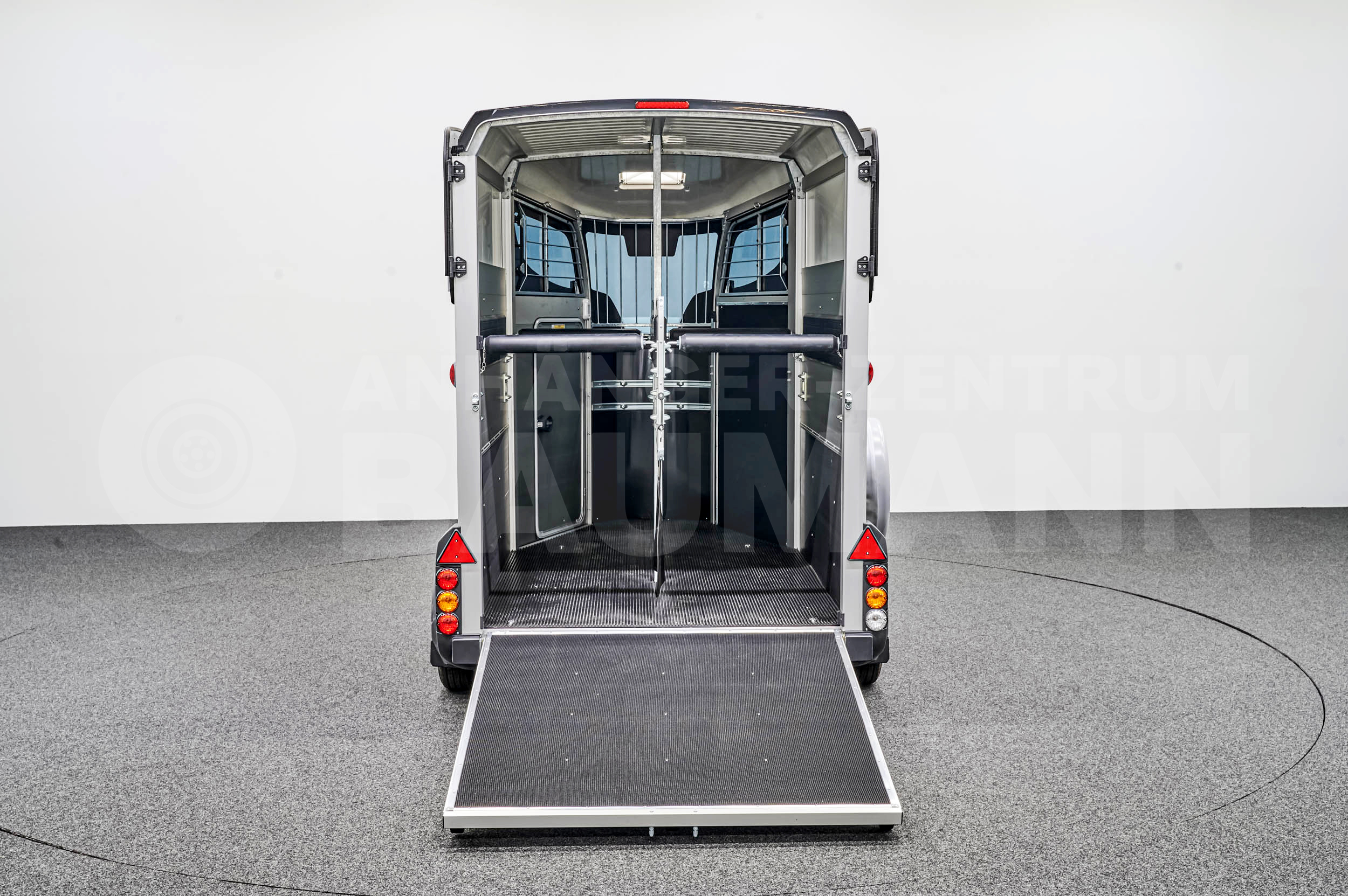 IFOR WILLIAMS HBX 506 | SCHWARZ