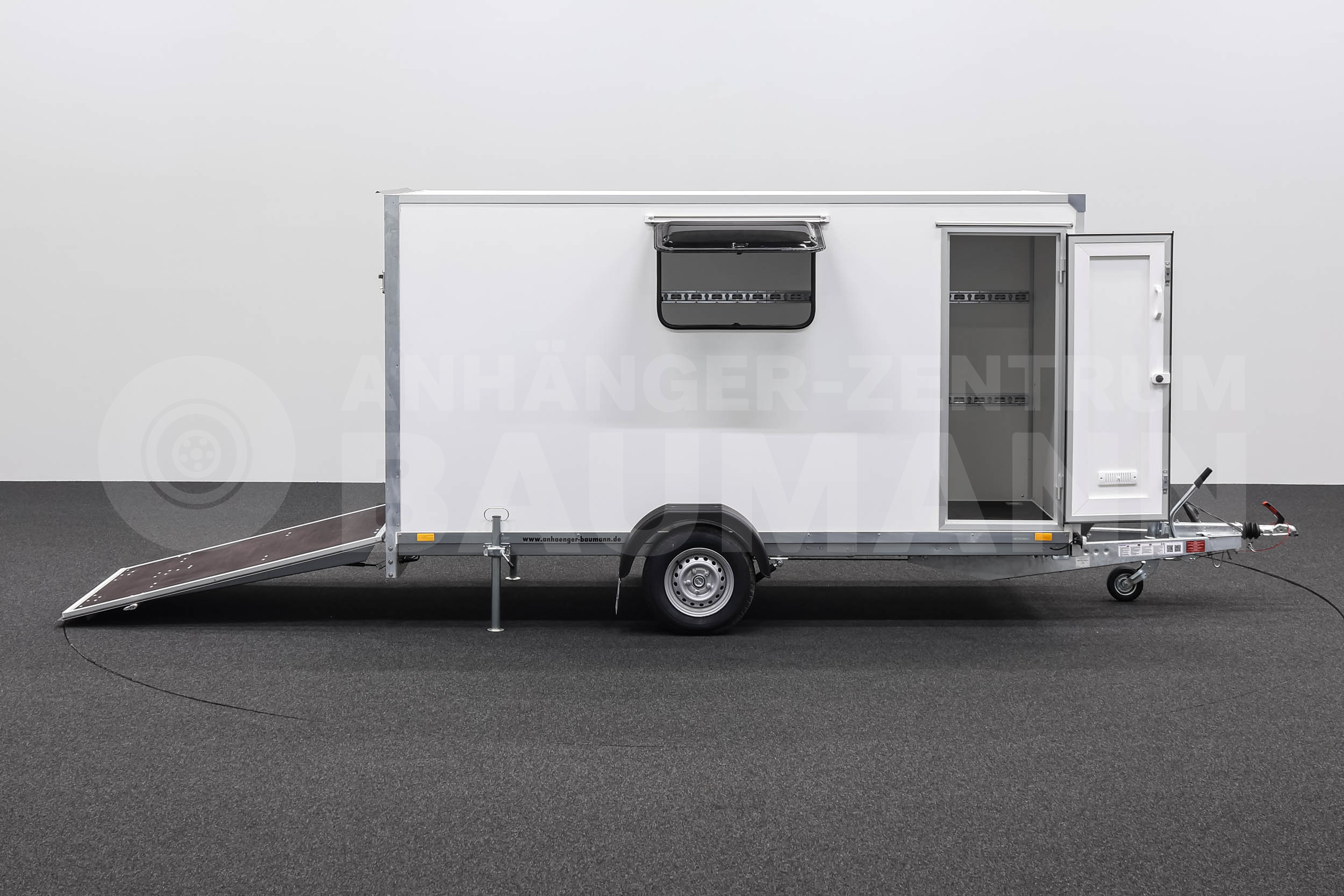 BLYSS F1336HD | RAMPE | SEITENTÜR