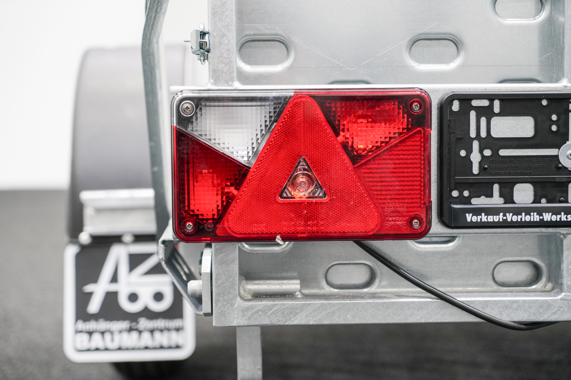 VEZEKO MOTOVAN A08