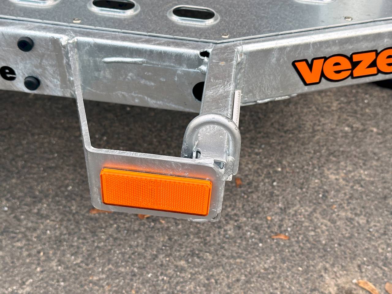 VEZEKO MOTOVAN A13