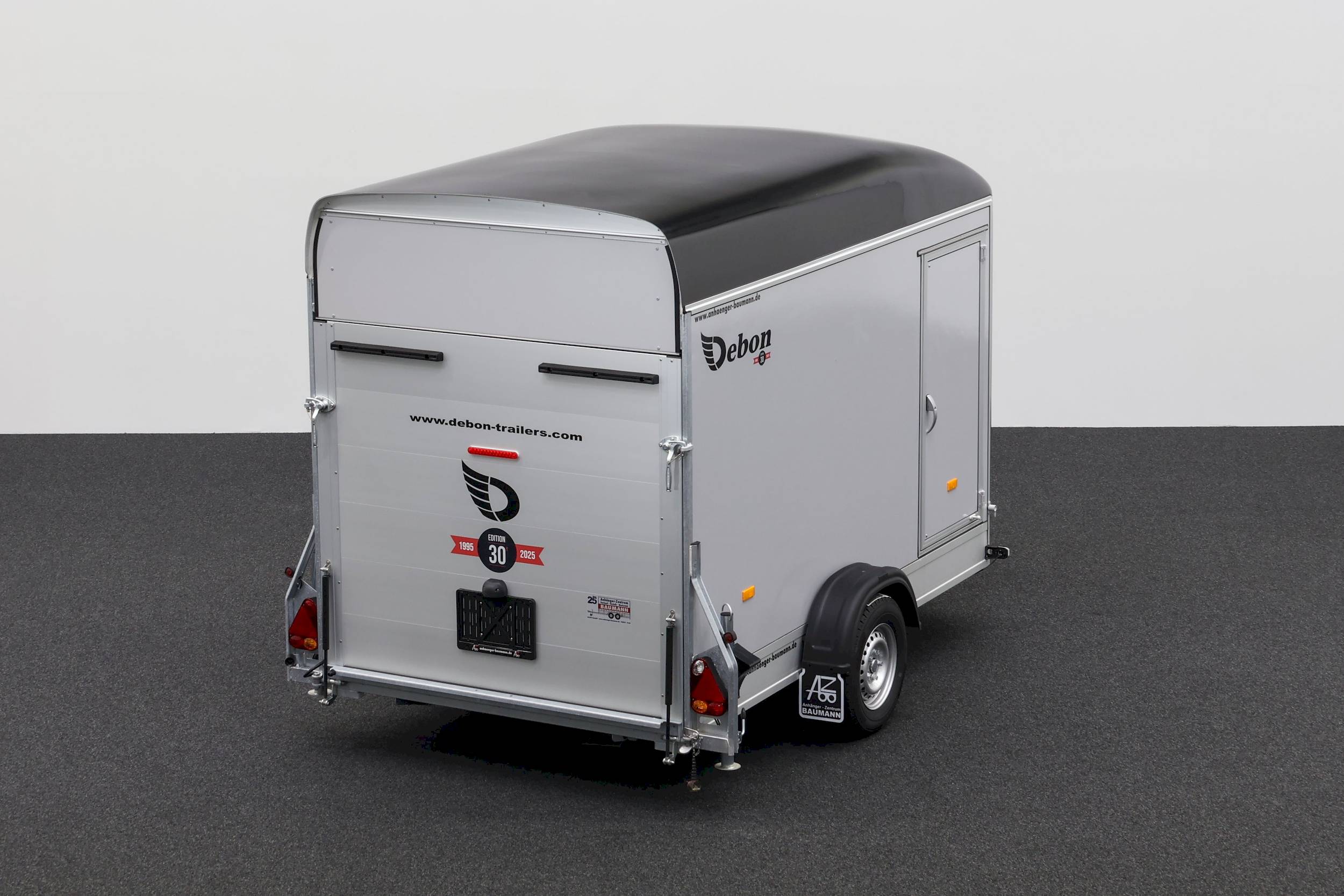 CHEVAL LIBERTE DEBON C400 WABENKERN ROADSTER