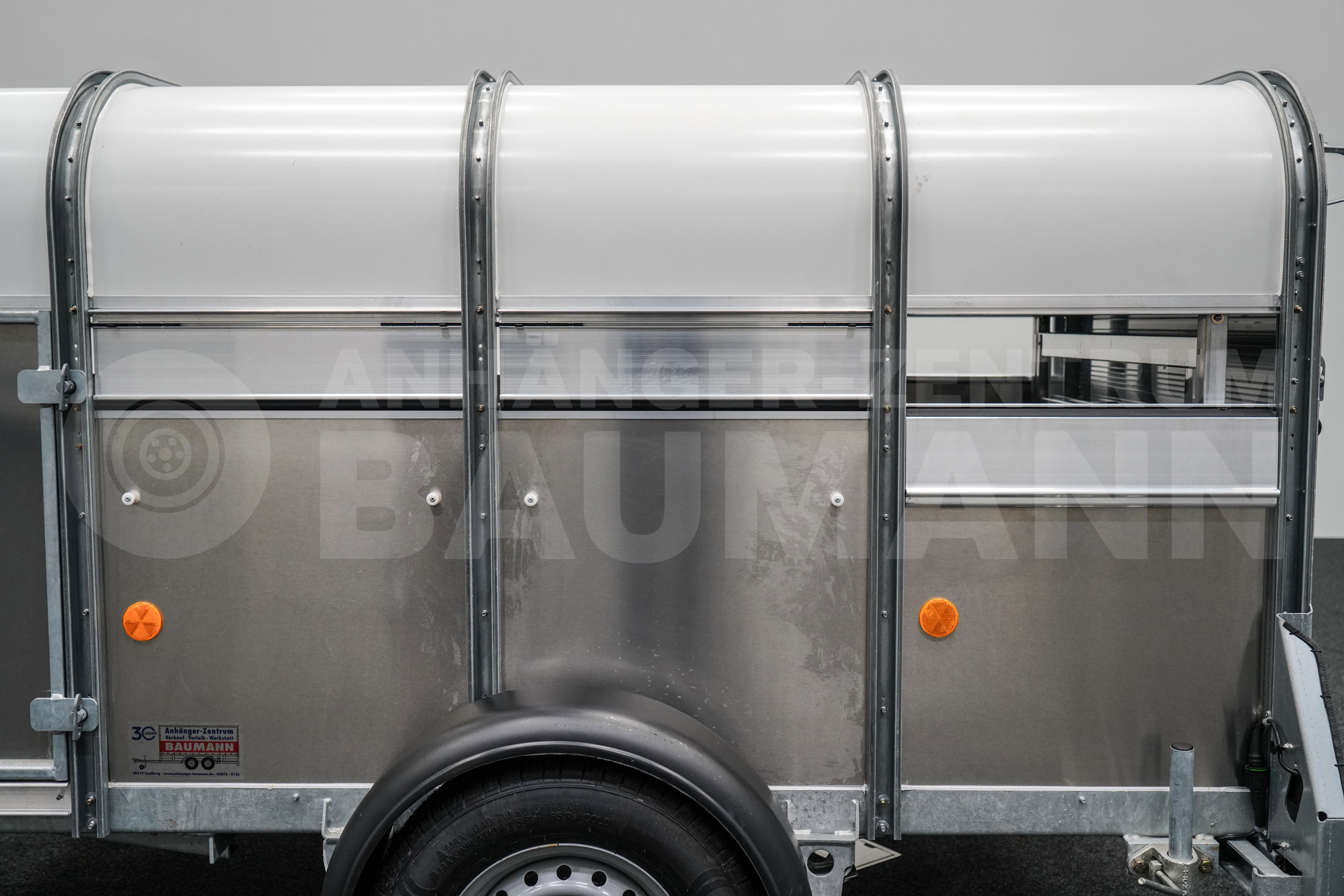 IFOR WILLIAMS P8G | 8x4 | 1400KG | STÜTZEN