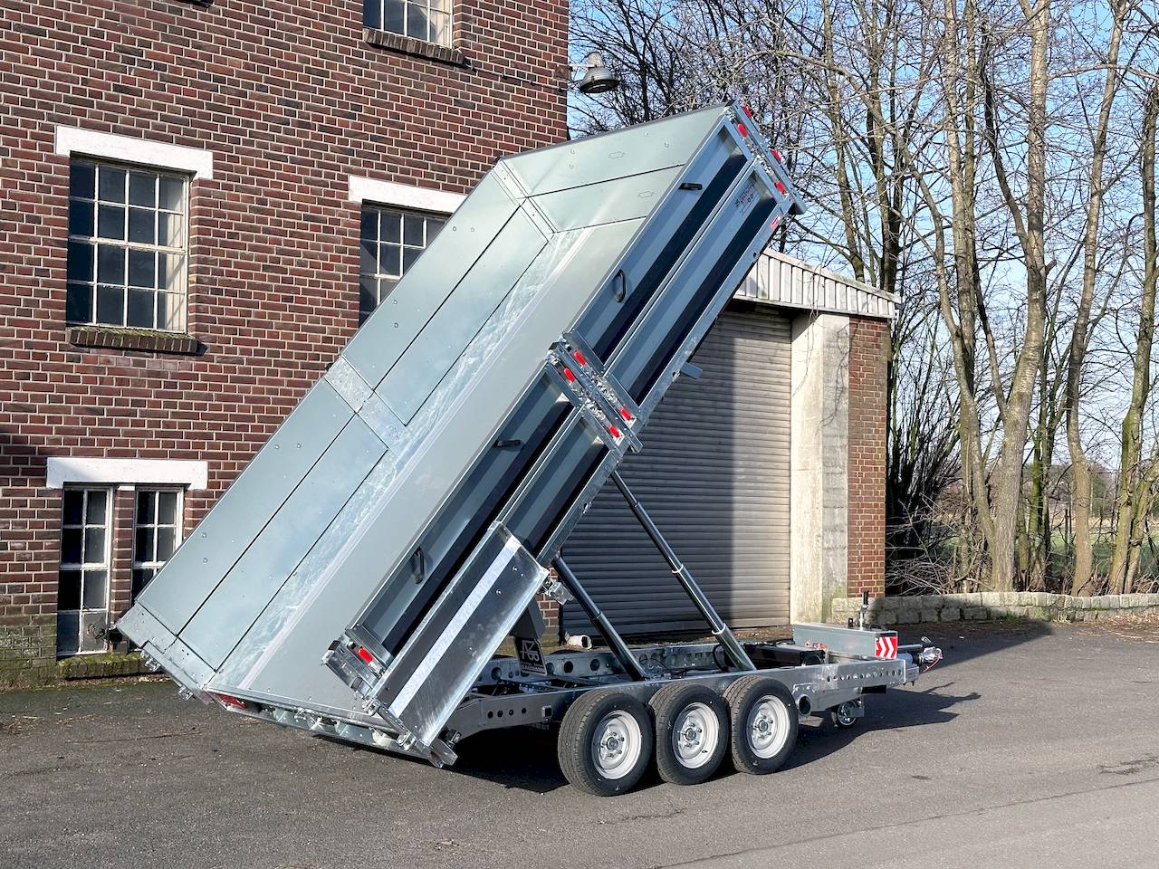 BRIAN JAMES TIPPER 526-3620-35-3-12 | TRIDEM | HECKTÜREN | BORDWANDAUFSATZ 30CM