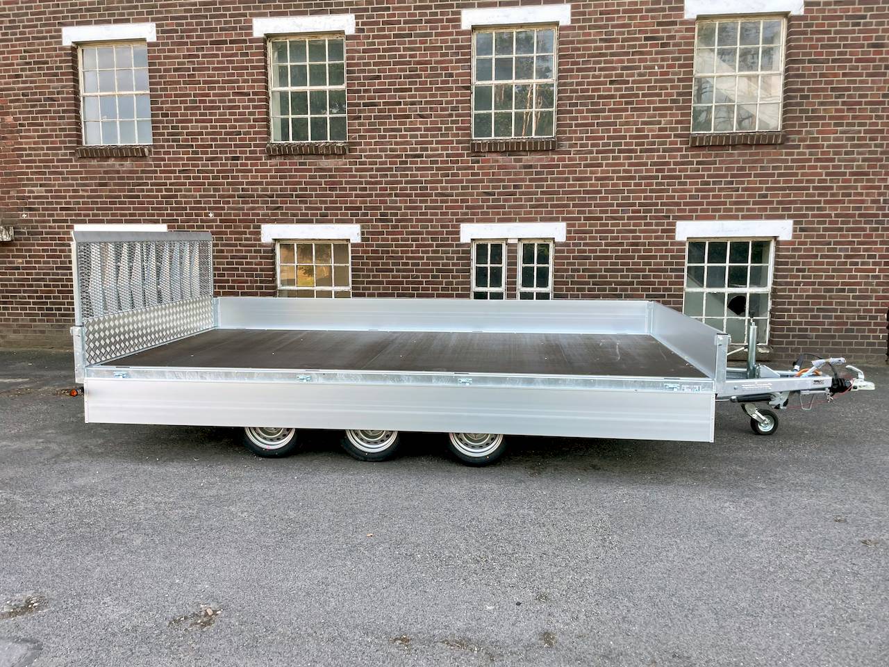VARIANT 3543 UX | TRIDEM