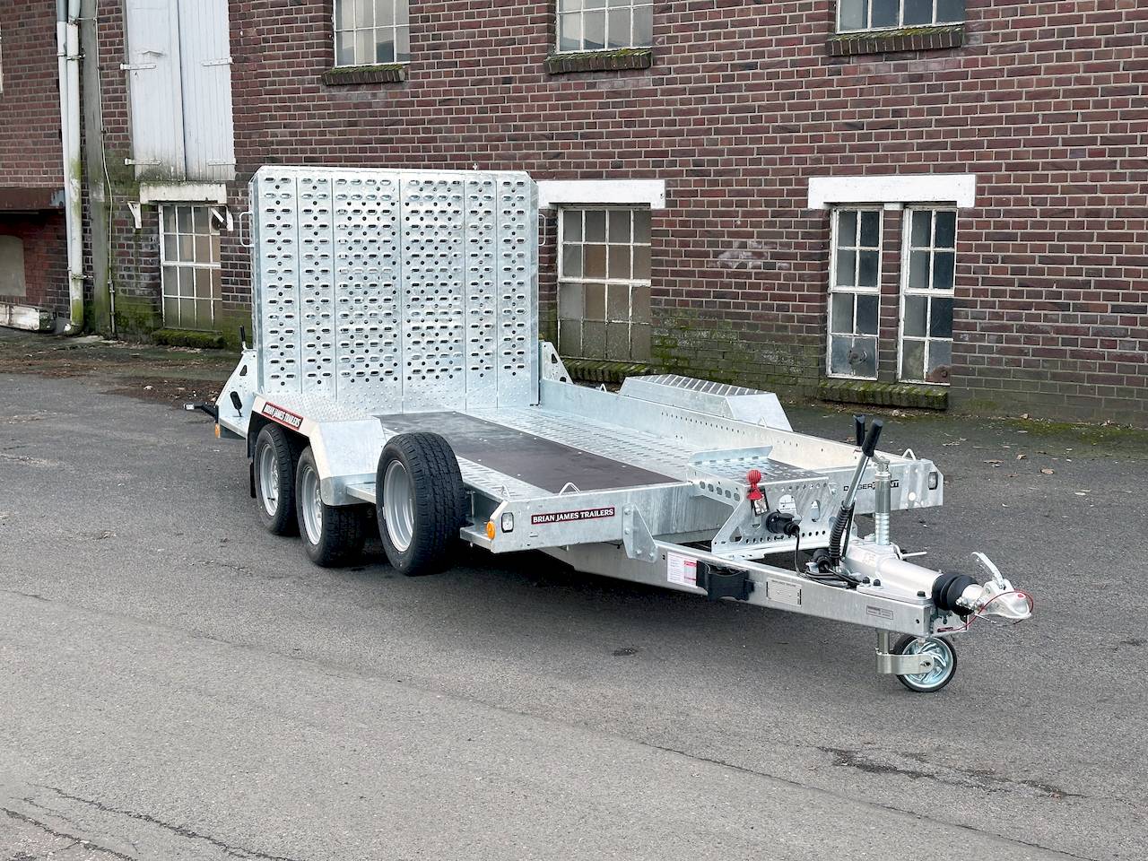 BRIAN JAMES DIGGER PLANT 543-3717-35-2-12 | SCHWERLASTRAMPE