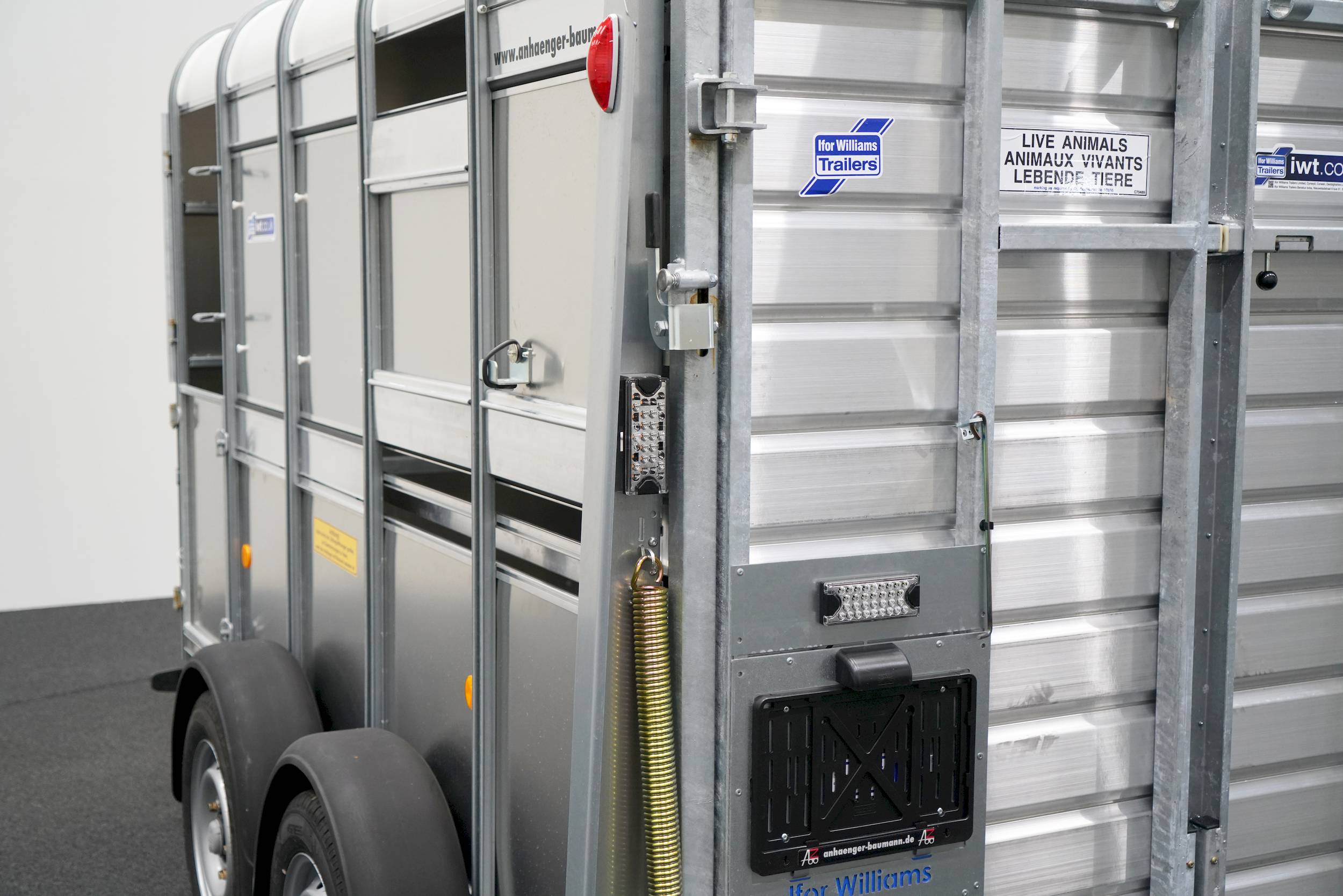 IFOR WILLIAMS TA510 | 10x6 | RAMPE-/TÜR-KOMBI