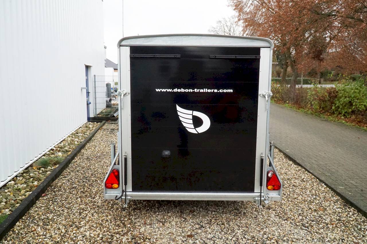 CHEVAL LIBERTE DEBON CARGO 1300