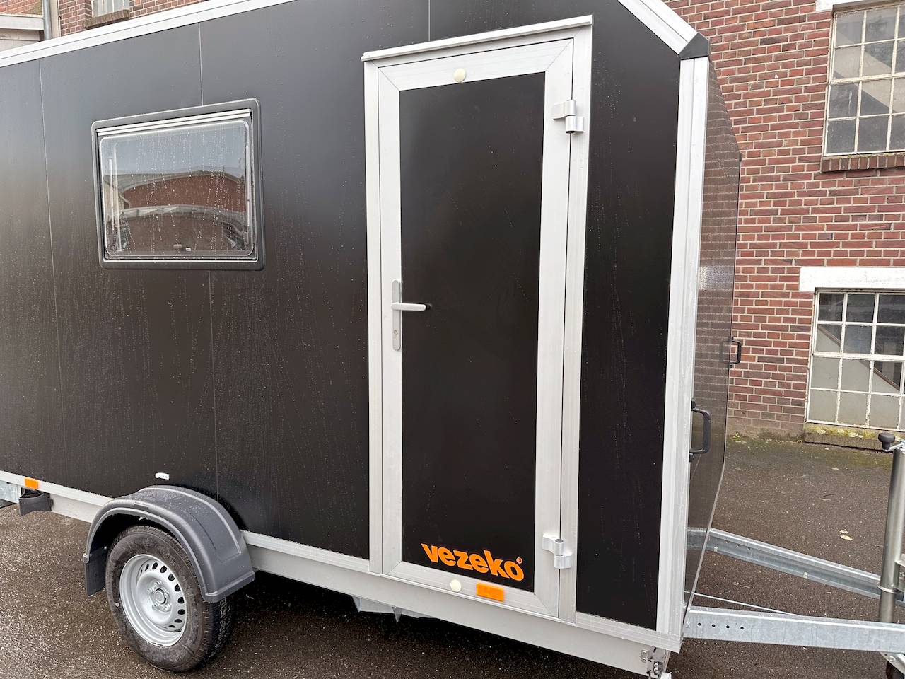 VEZEKO TK C 15.35 | BLACK | SEITENTÜR
