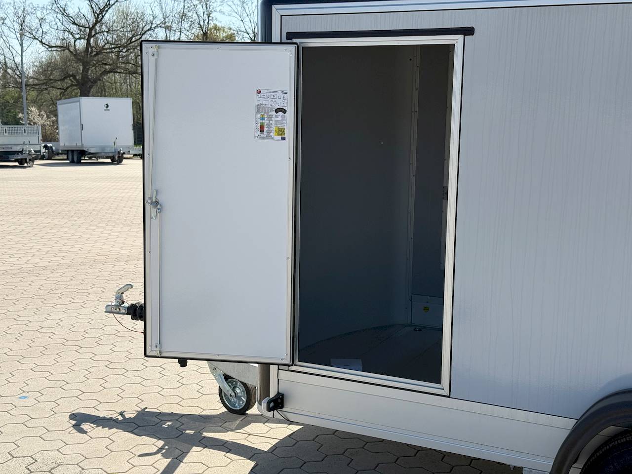 CHEVAL LIBERTE DEBON C400 WABENKERN ROADSTER