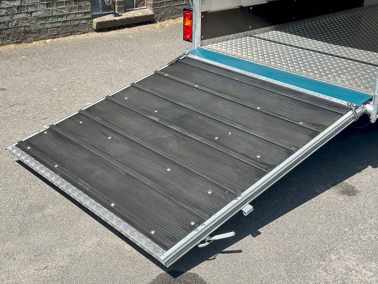 VEZEKO VT 2700 ALUBODEN | ALUDACH | RAMPE-/TÜR-KOMBI