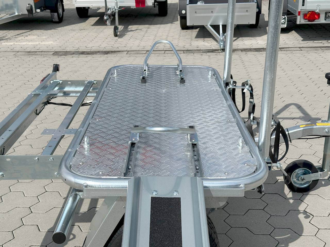 DEBON ROADSTER CAMP | WOHNMOBILANHÄNGER