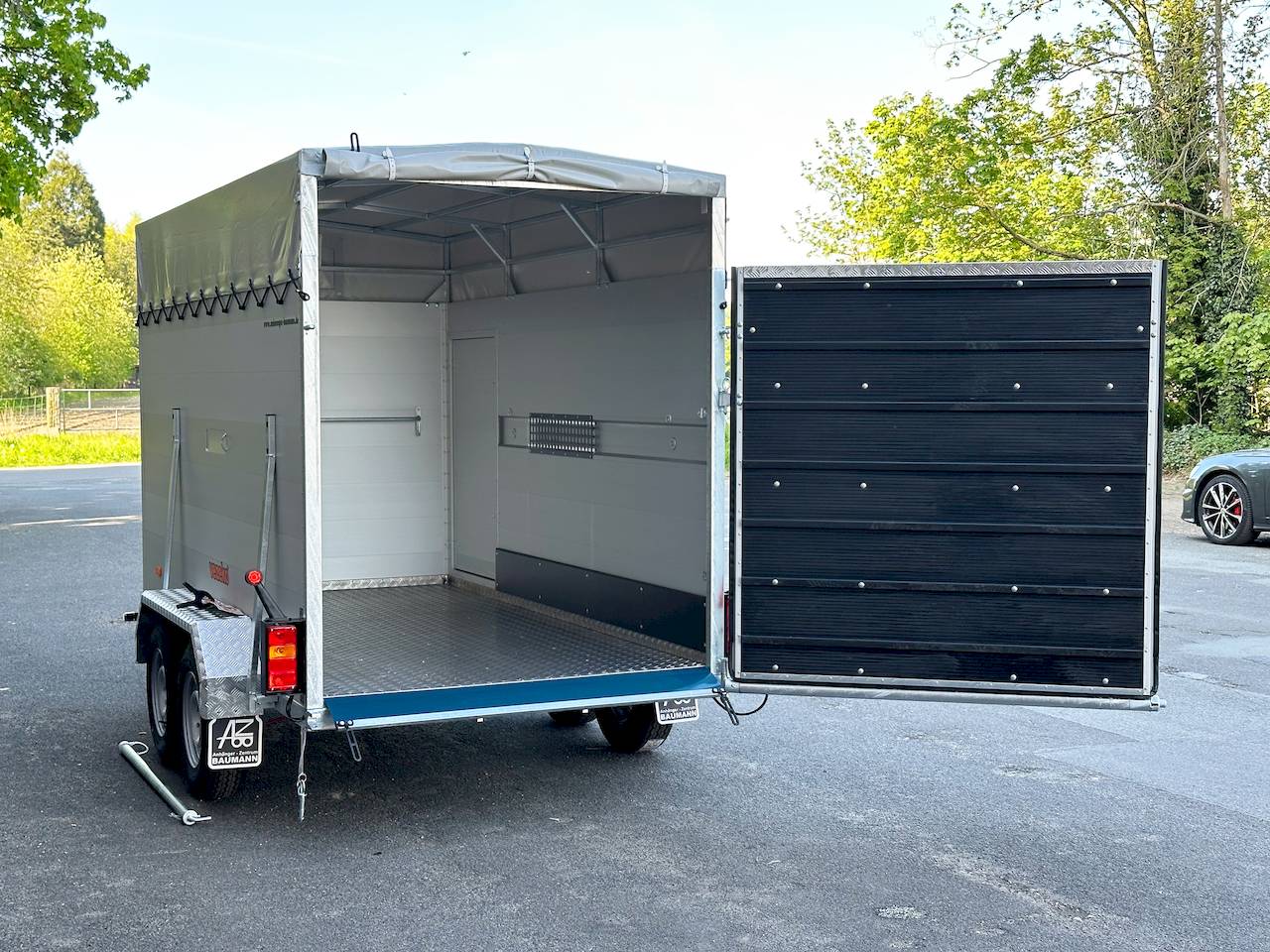 VEZEKO VT 2700 ALUBODEN | RAMPE-/TÜR-KOMBI
