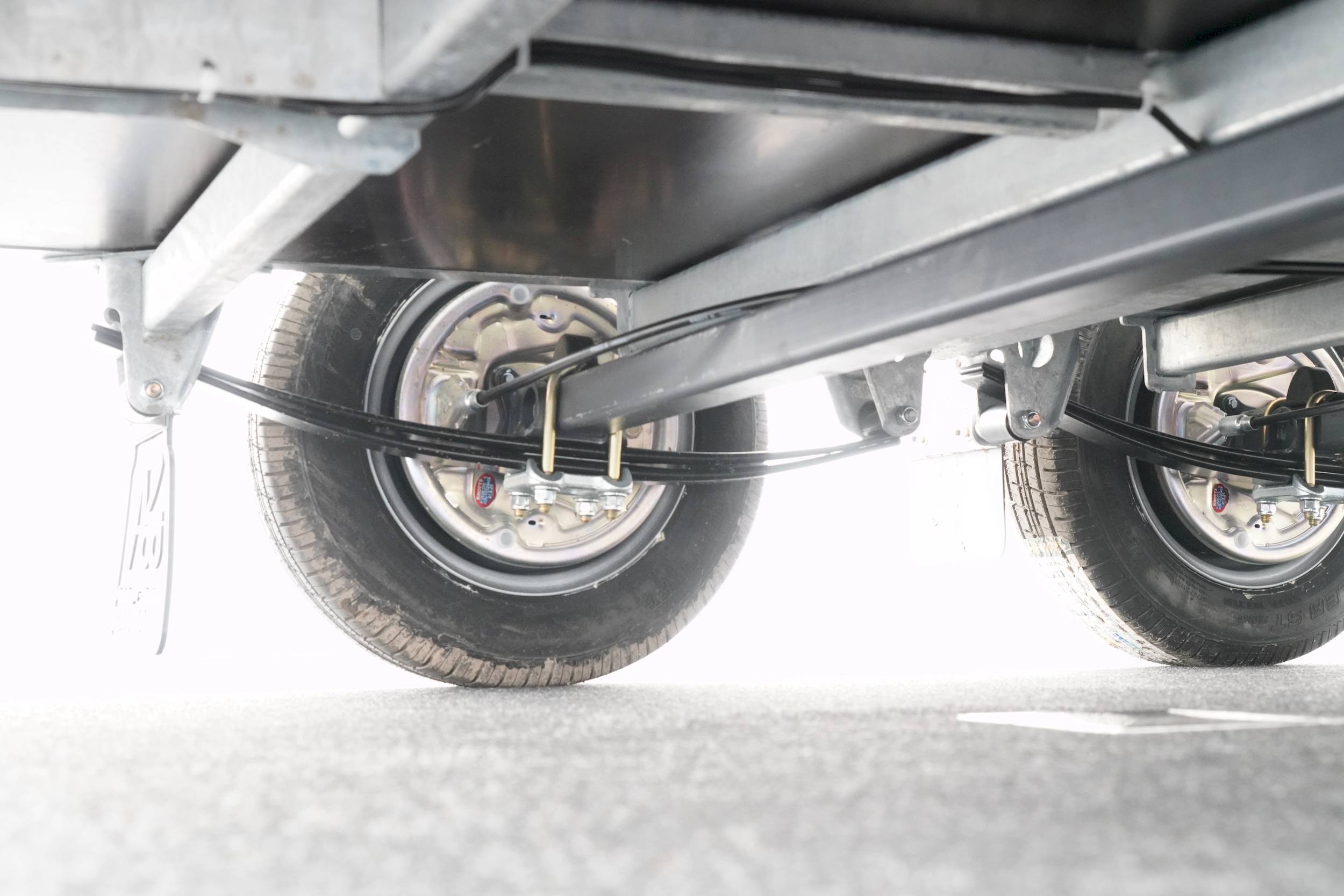 IFOR WILLIAMS GX105HD | SKIDS