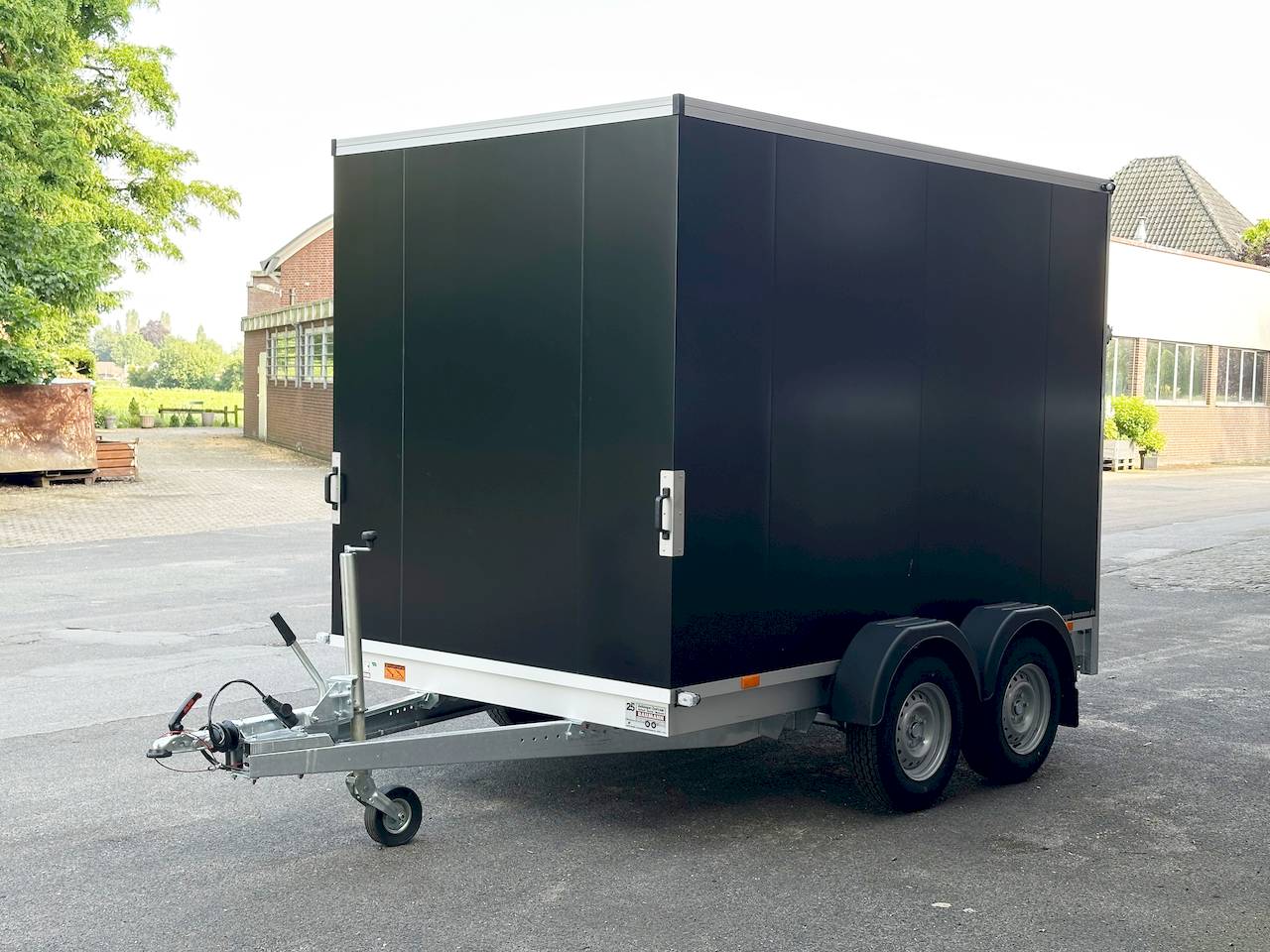 VEZEKO TK C 27.30 | BLACK | RAMPE