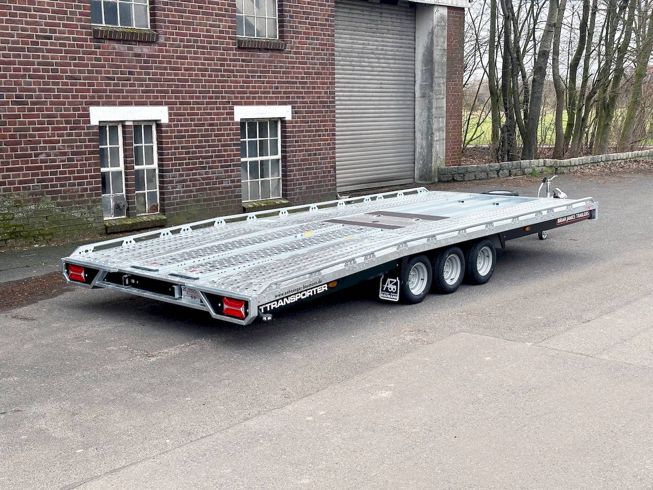 BRIAN JAMES T TRANSPORTER 231-5522-35-3-10 | TRIDEM 10" | RAMPEN 2,35M